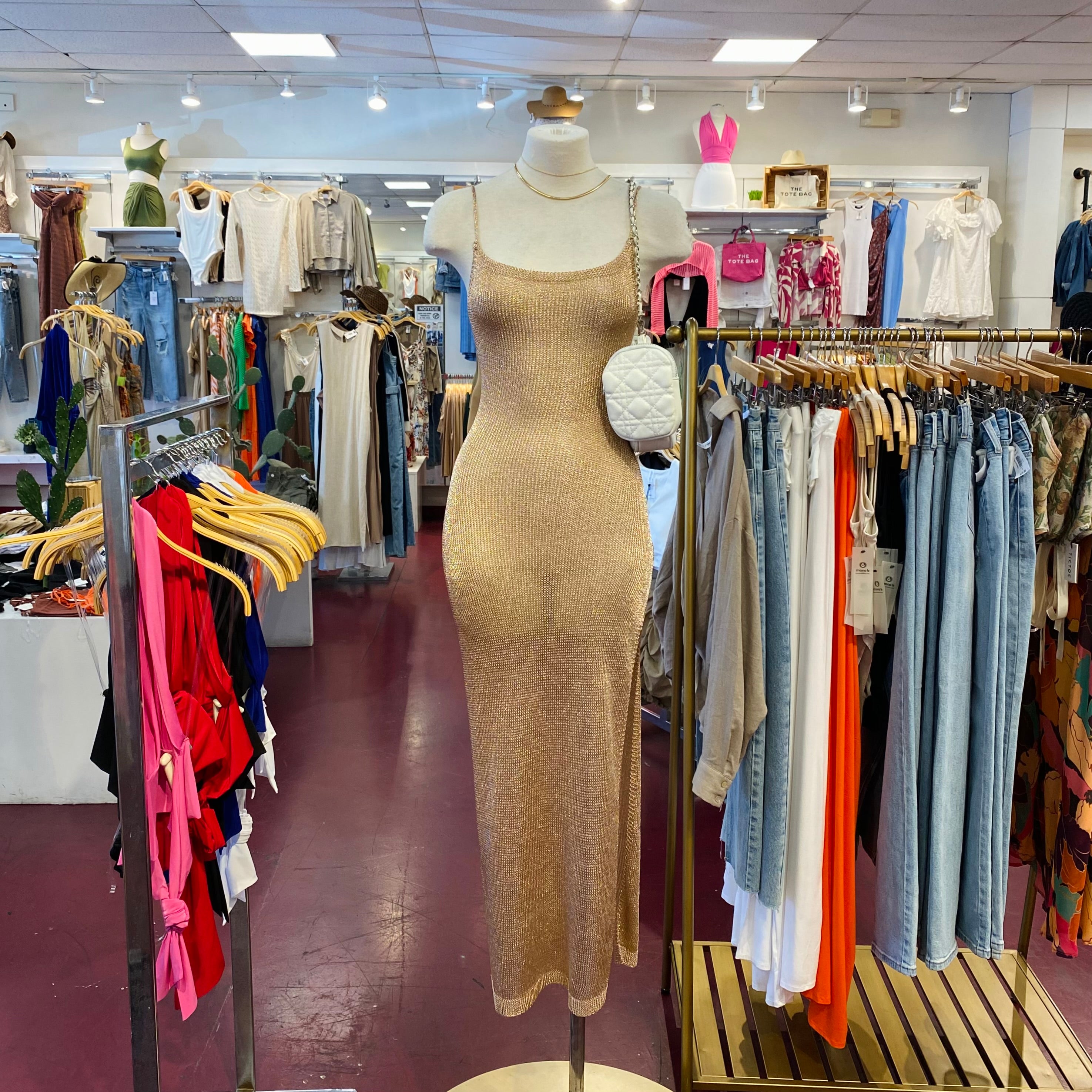 Viviann Dress (Rose)