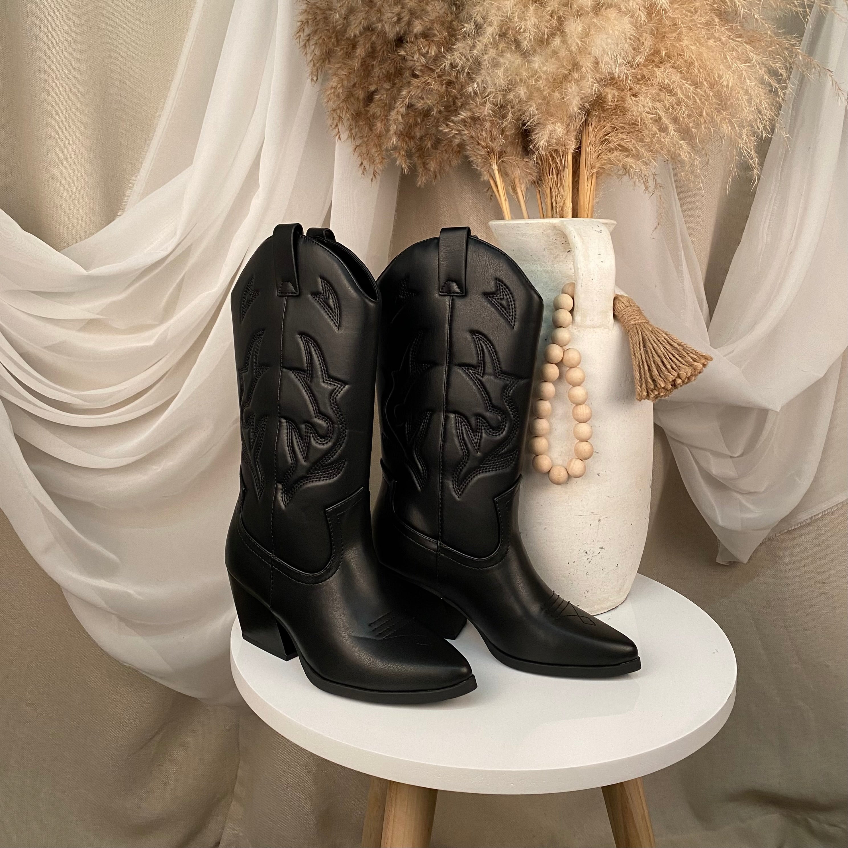 Bryson Cowboy Boots (Black)