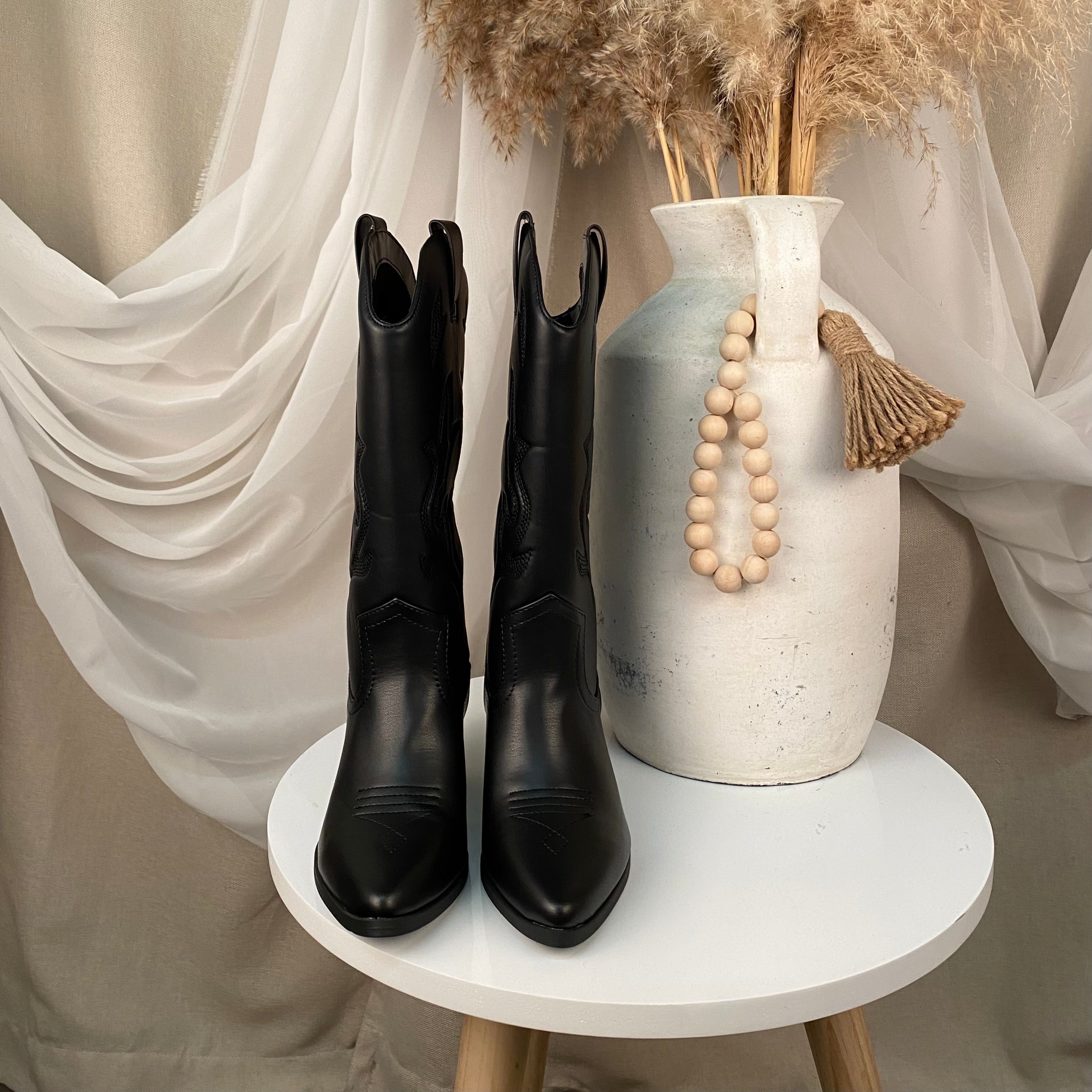 Bryson Cowboy Boots (Black)