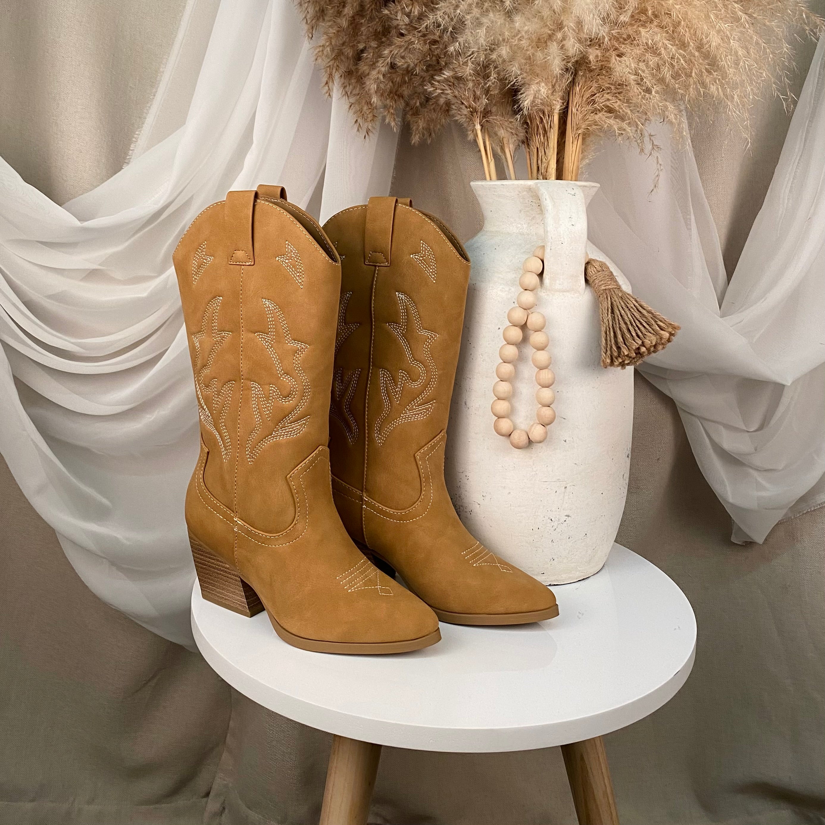 Bryson Cowboy Boots (Coffee)