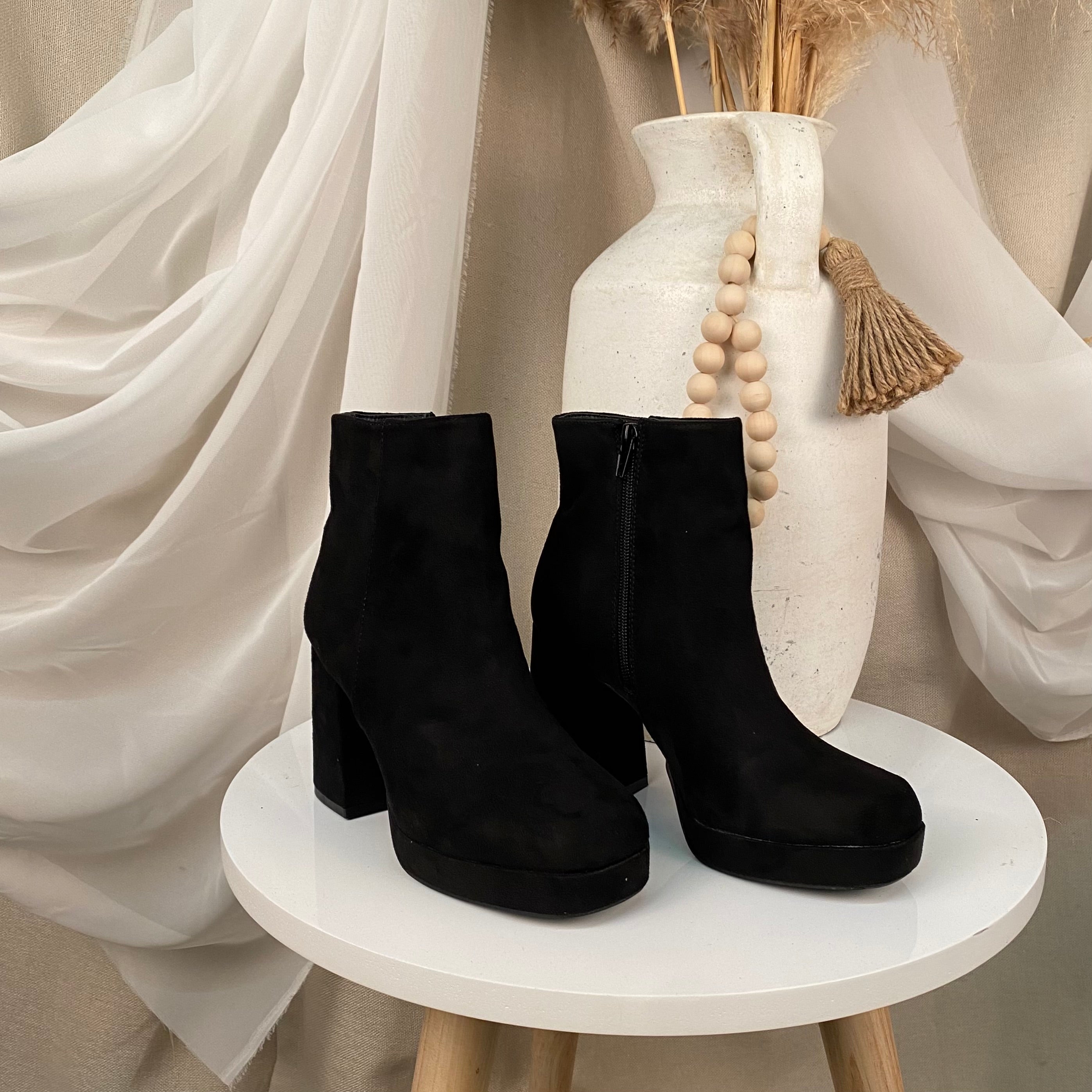 Tony Booties (Suede Black)