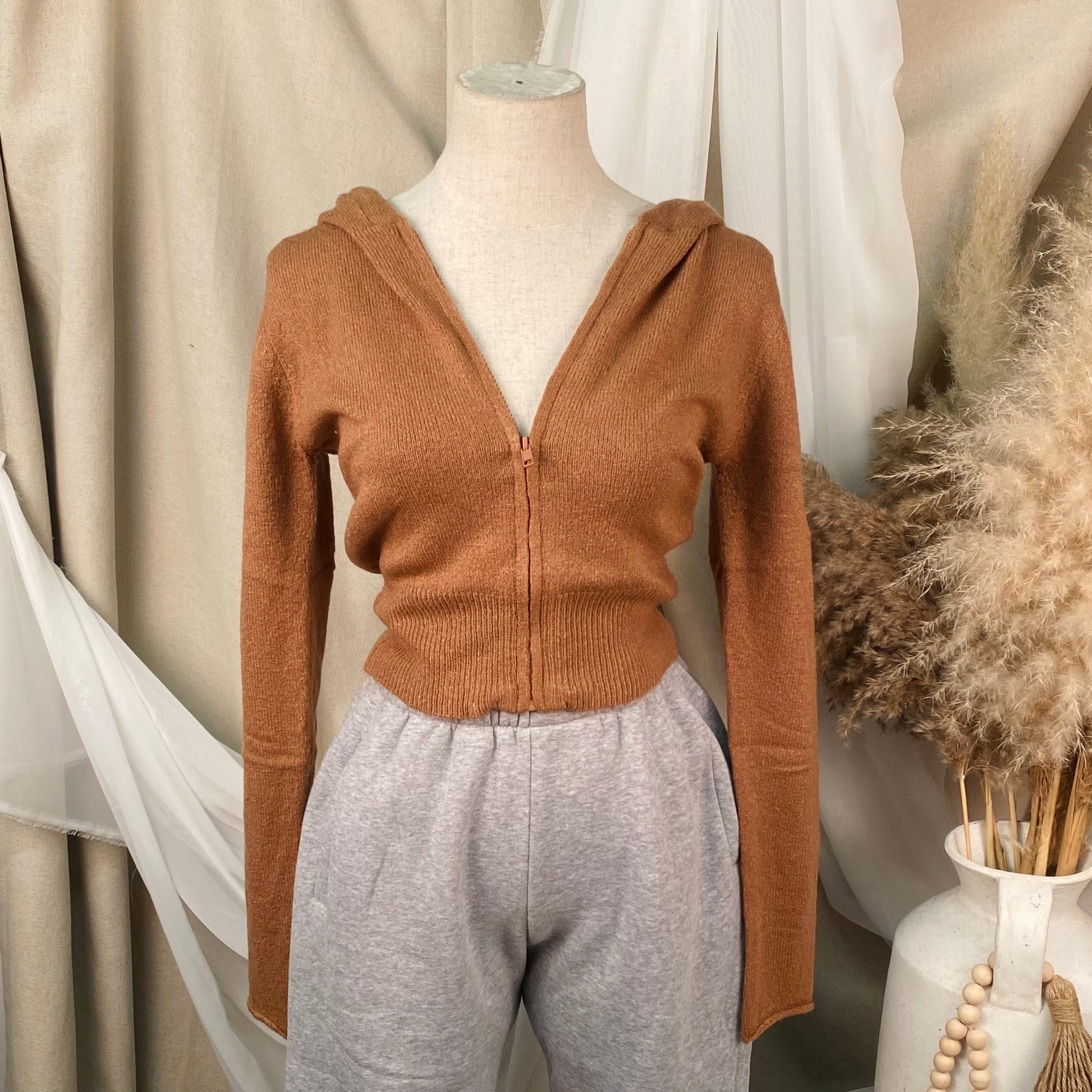 Kathie Crop Sweater (Cafe)