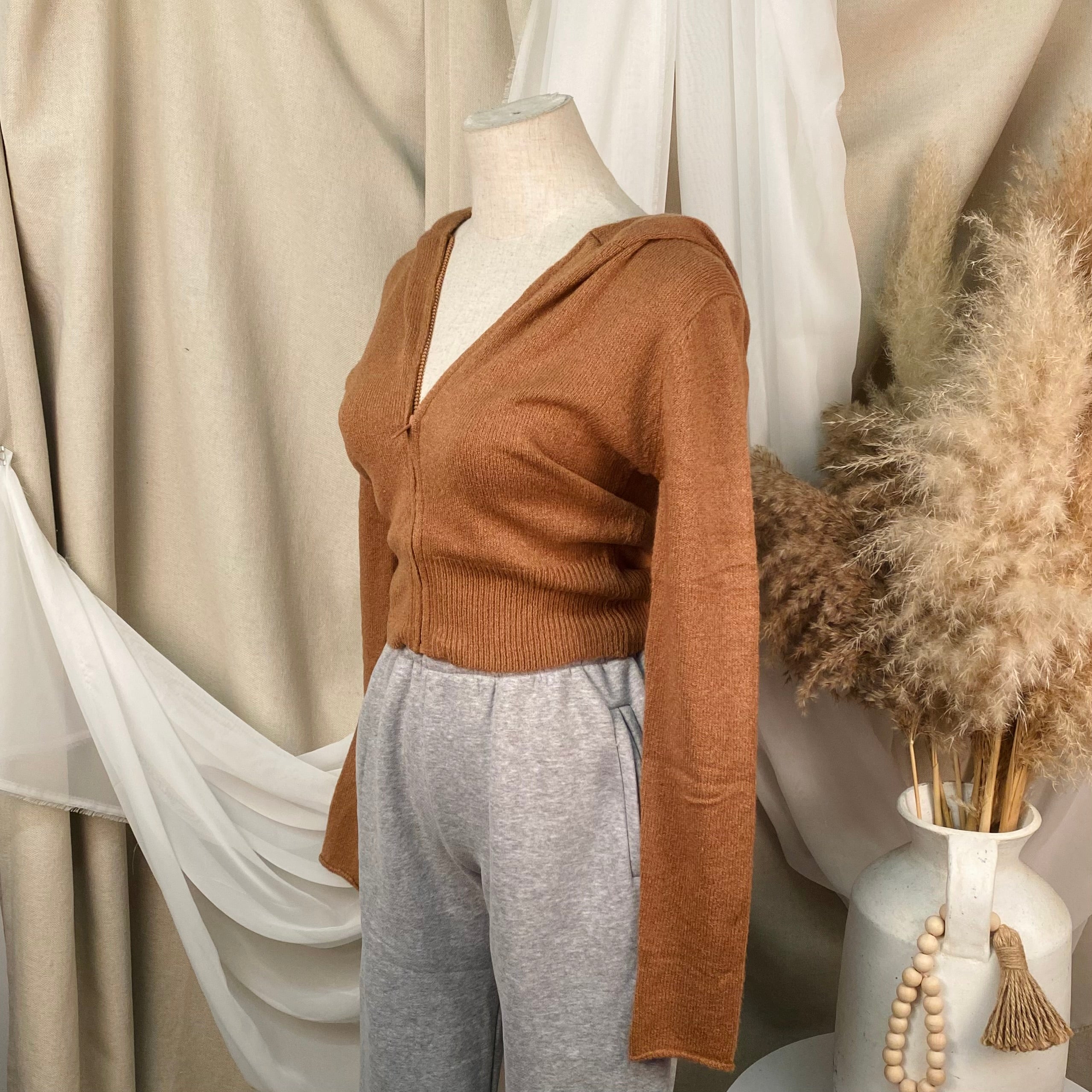 Kathie Crop Sweater (Cafe)