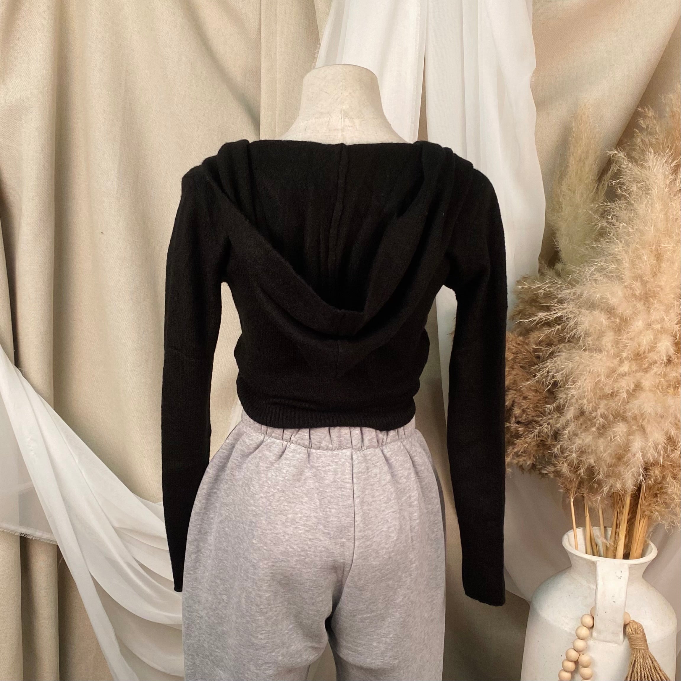 Kathie Crop Sweater (Black)
