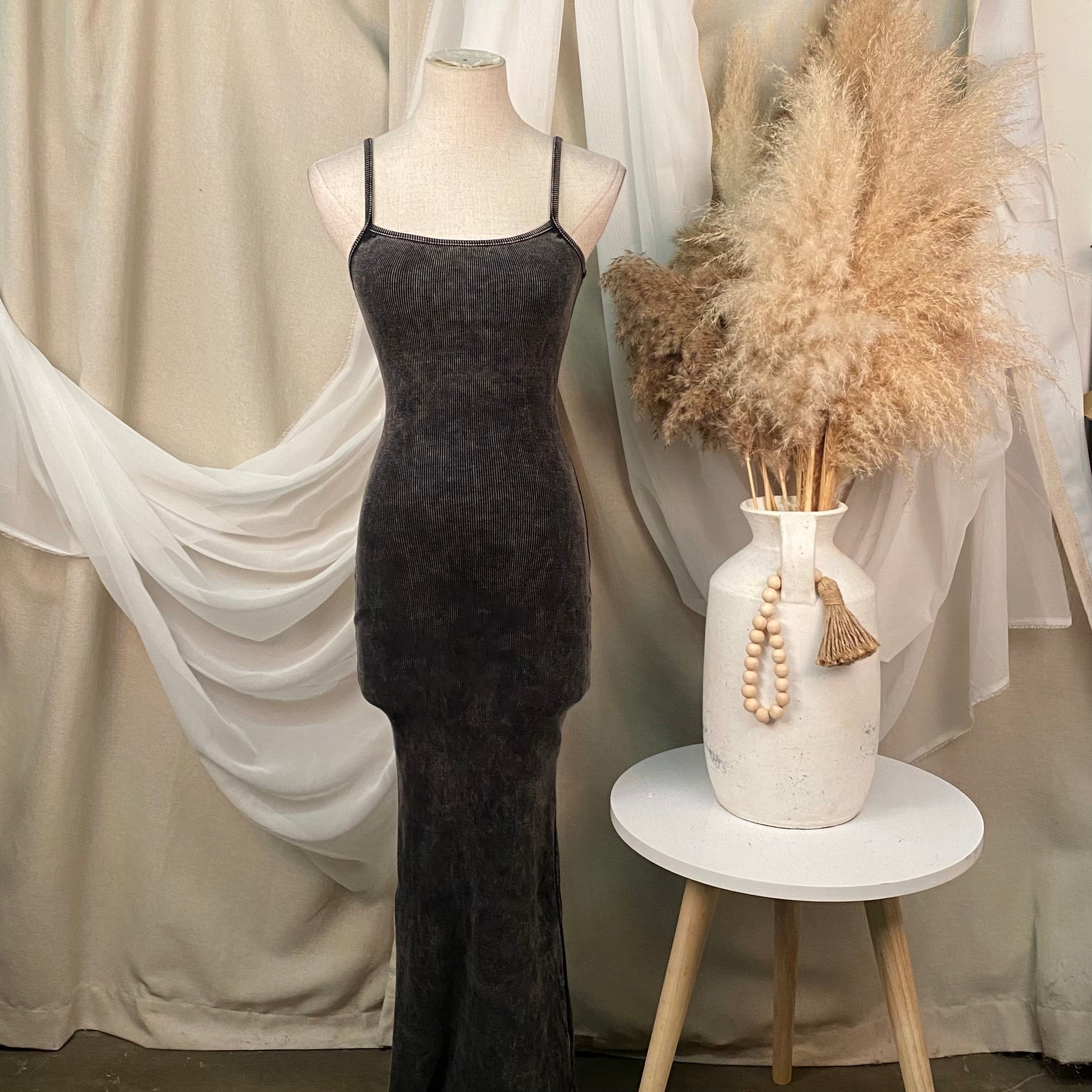 Kim K Long Dress (Black)