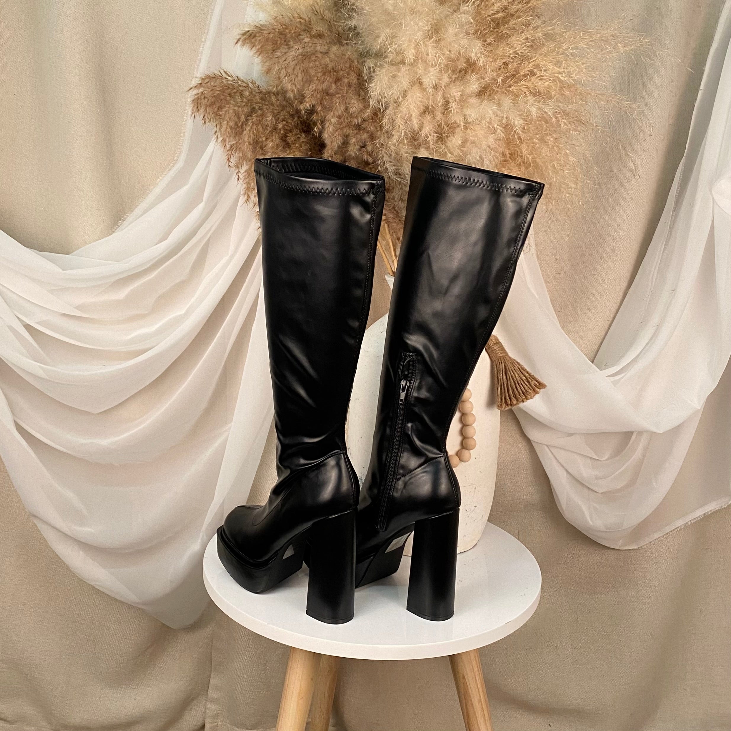 Angelo Boot Heels (Black)