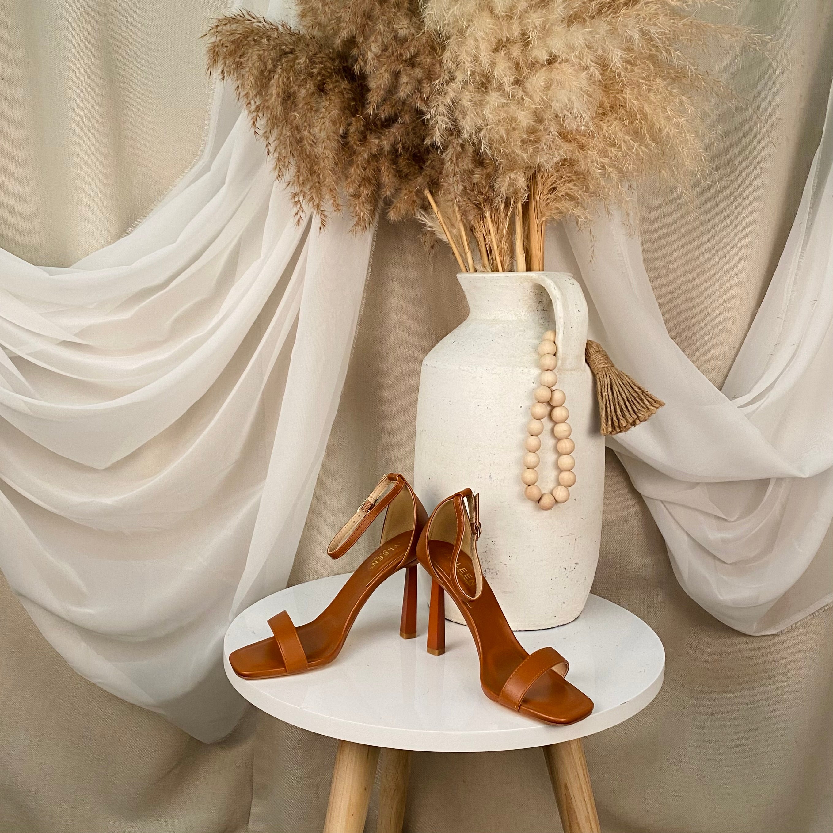 Araceli Heels (Camel)
