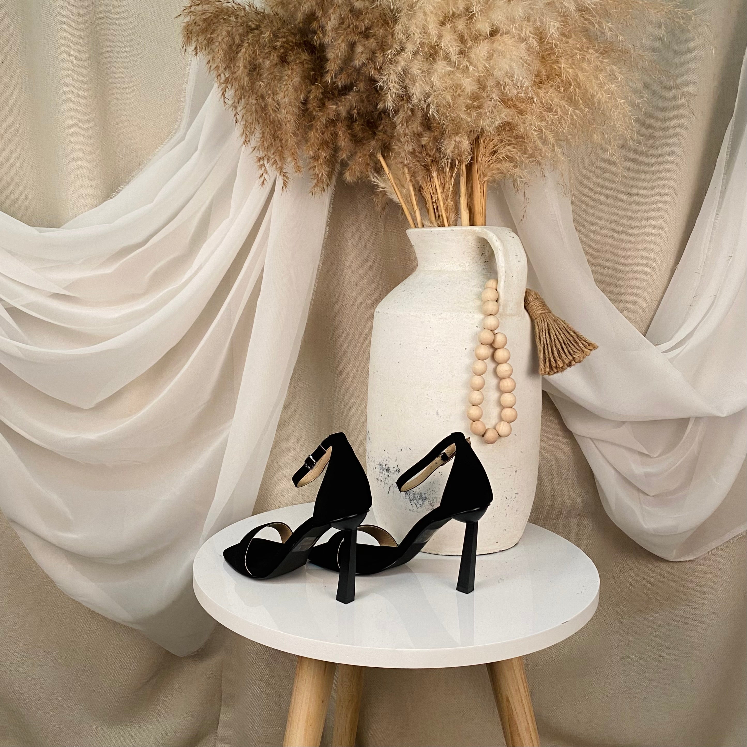 Araceli Suede Heels (Black)