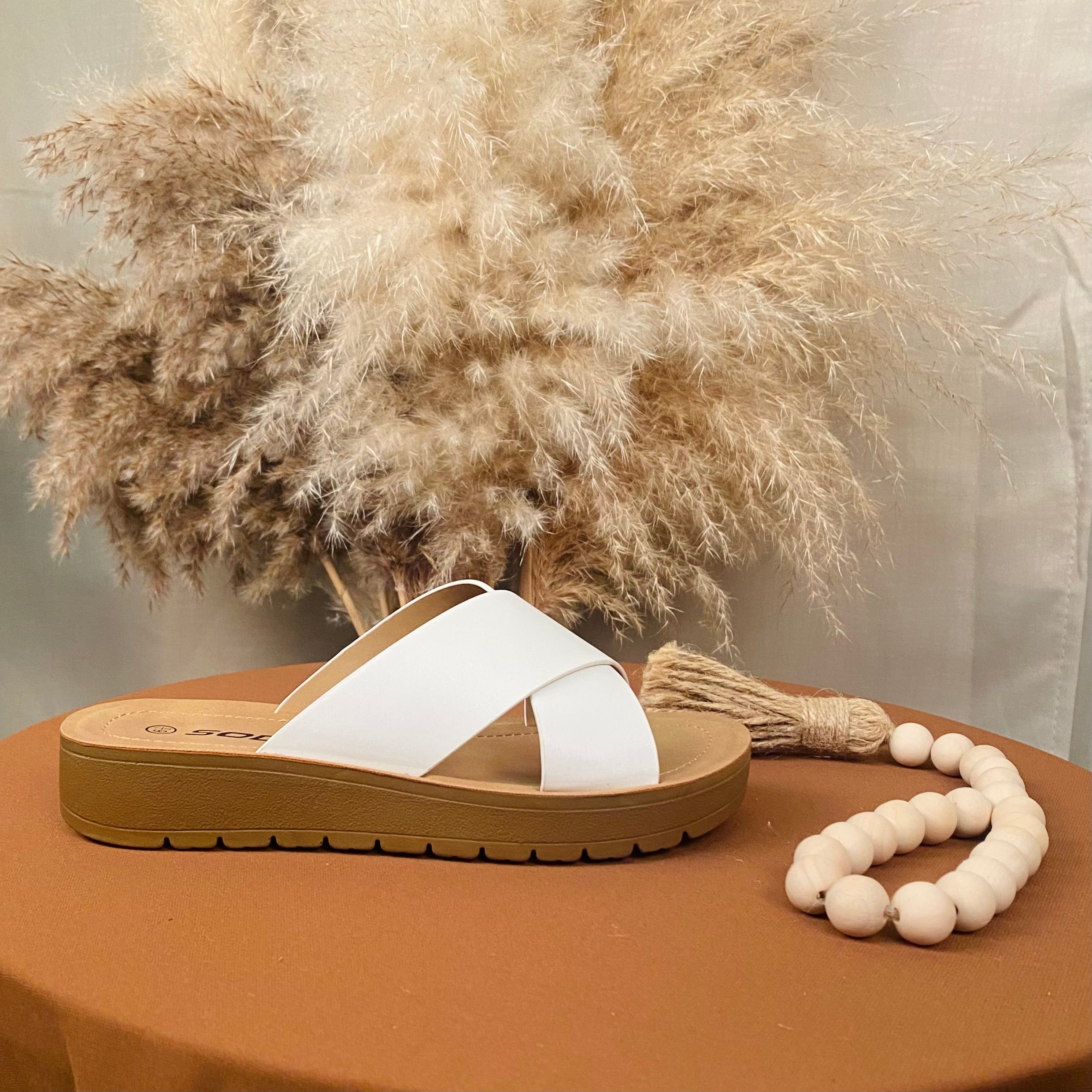 Eliana Sandals (White)