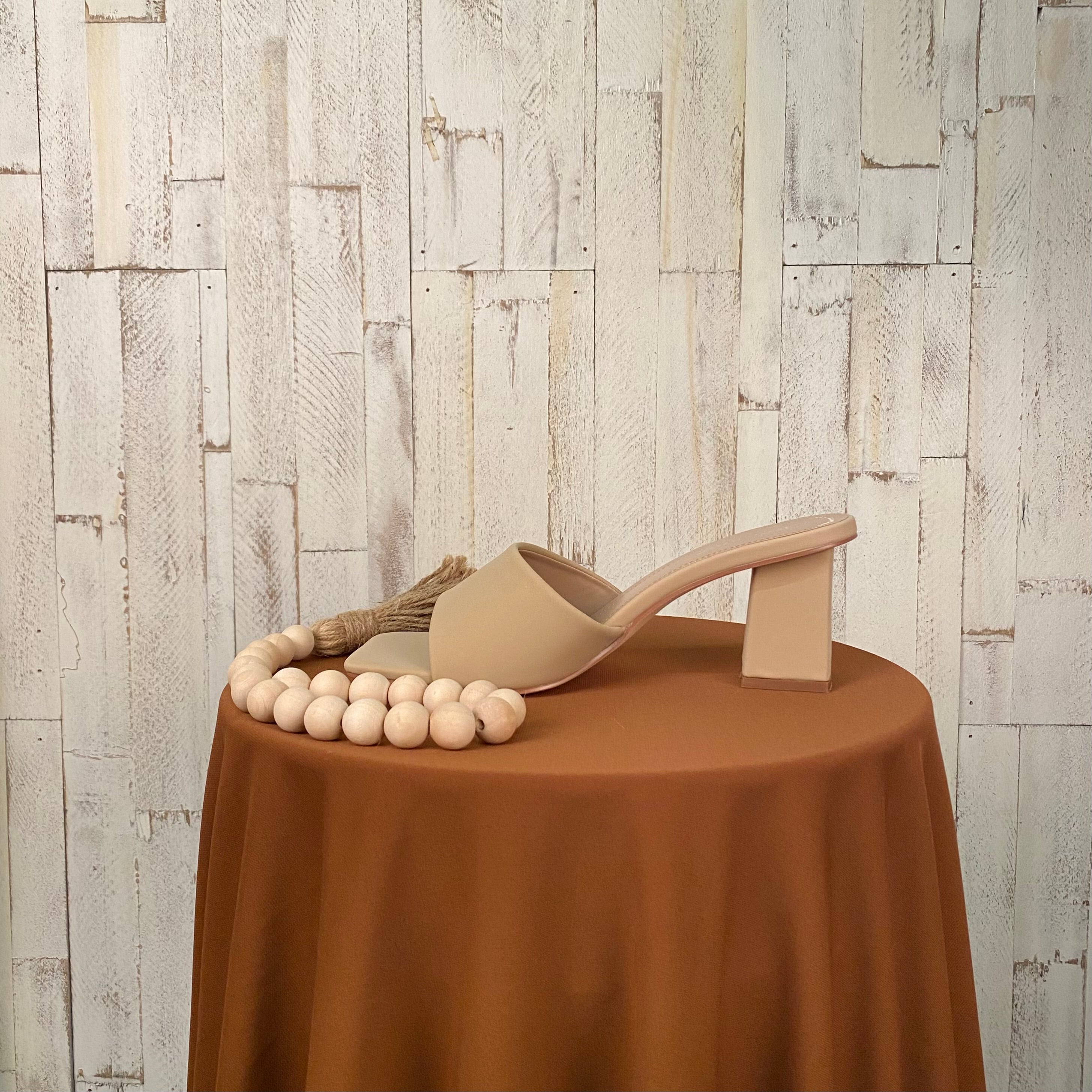 Melissa Heels (Nude)