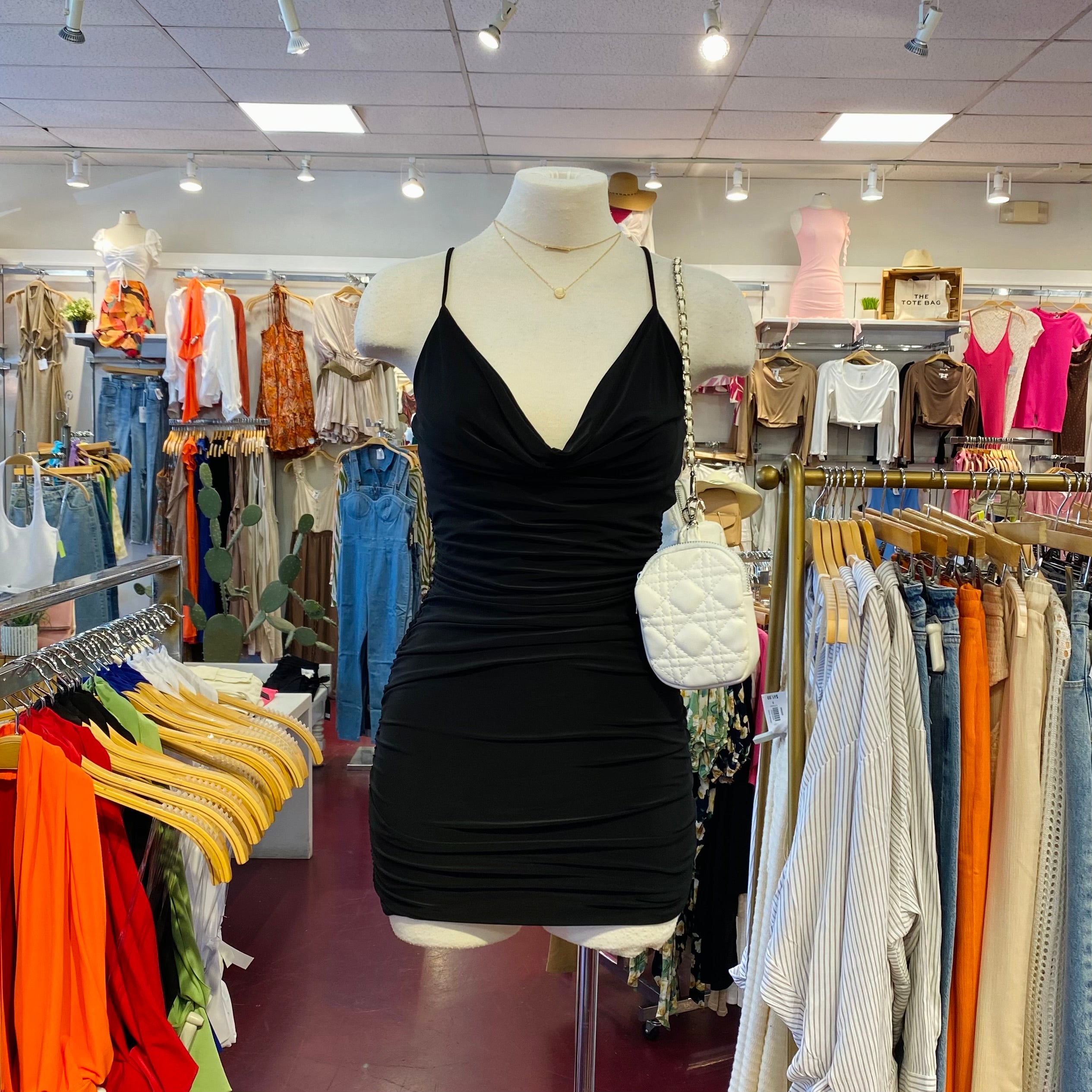 Olivia Halter Dress (Black)