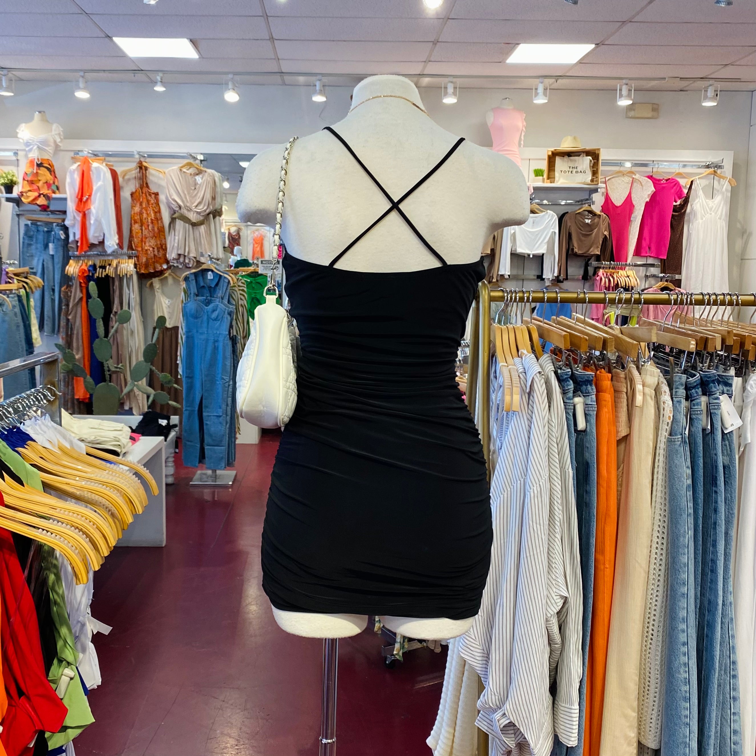 Olivia Halter Dress (Black)