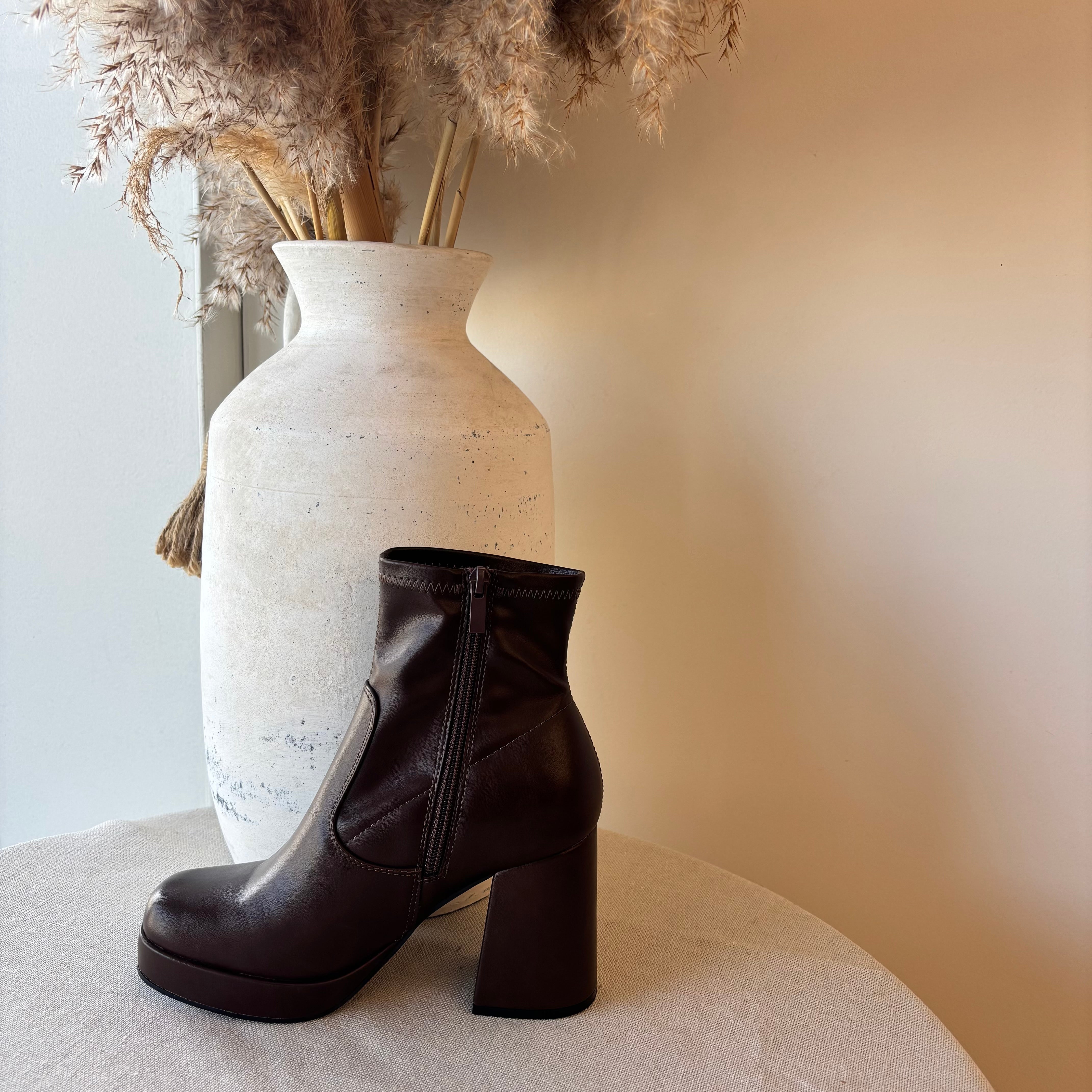 Kayli Boots (Brown/PU)