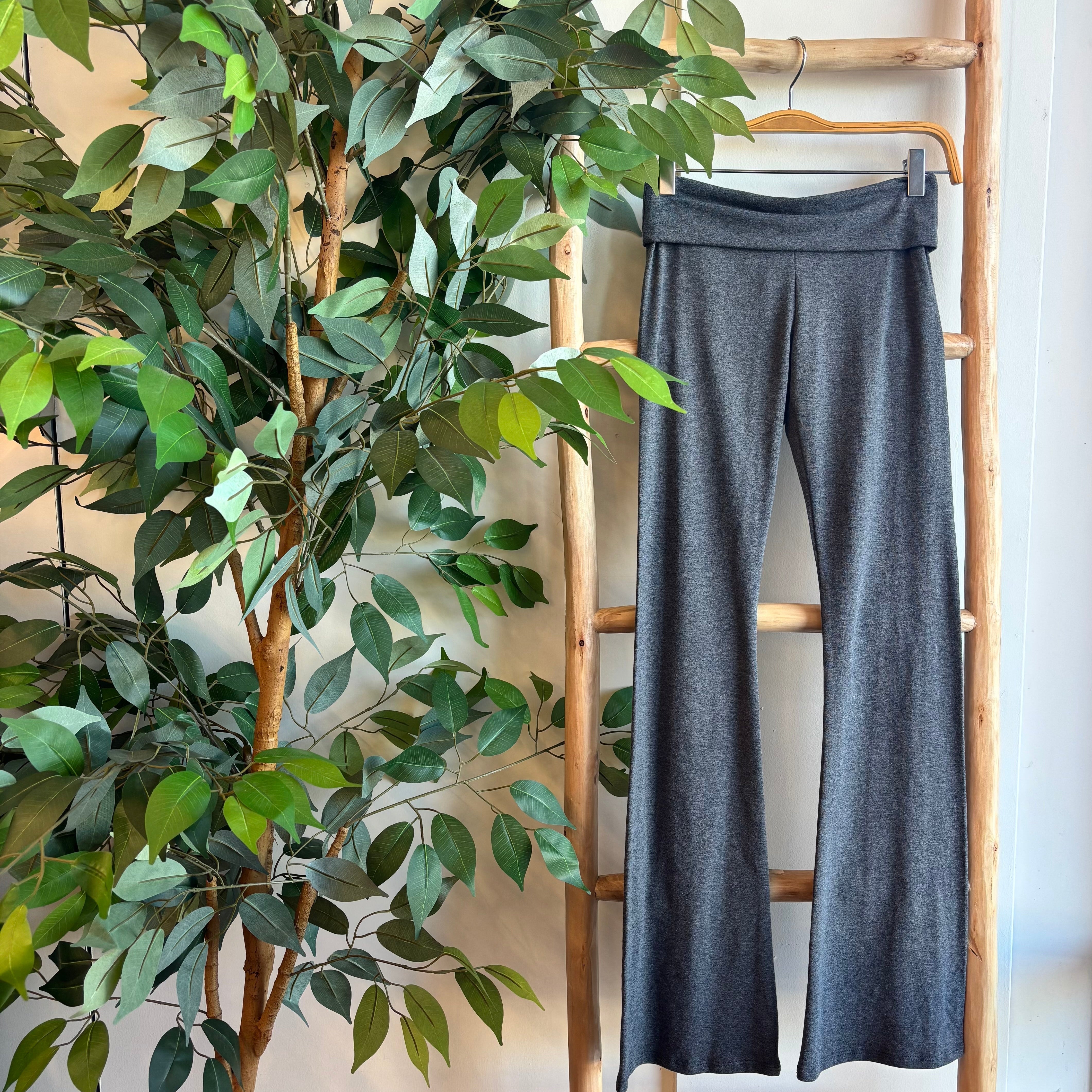 Bailey Flare Leggings (Charcoal)