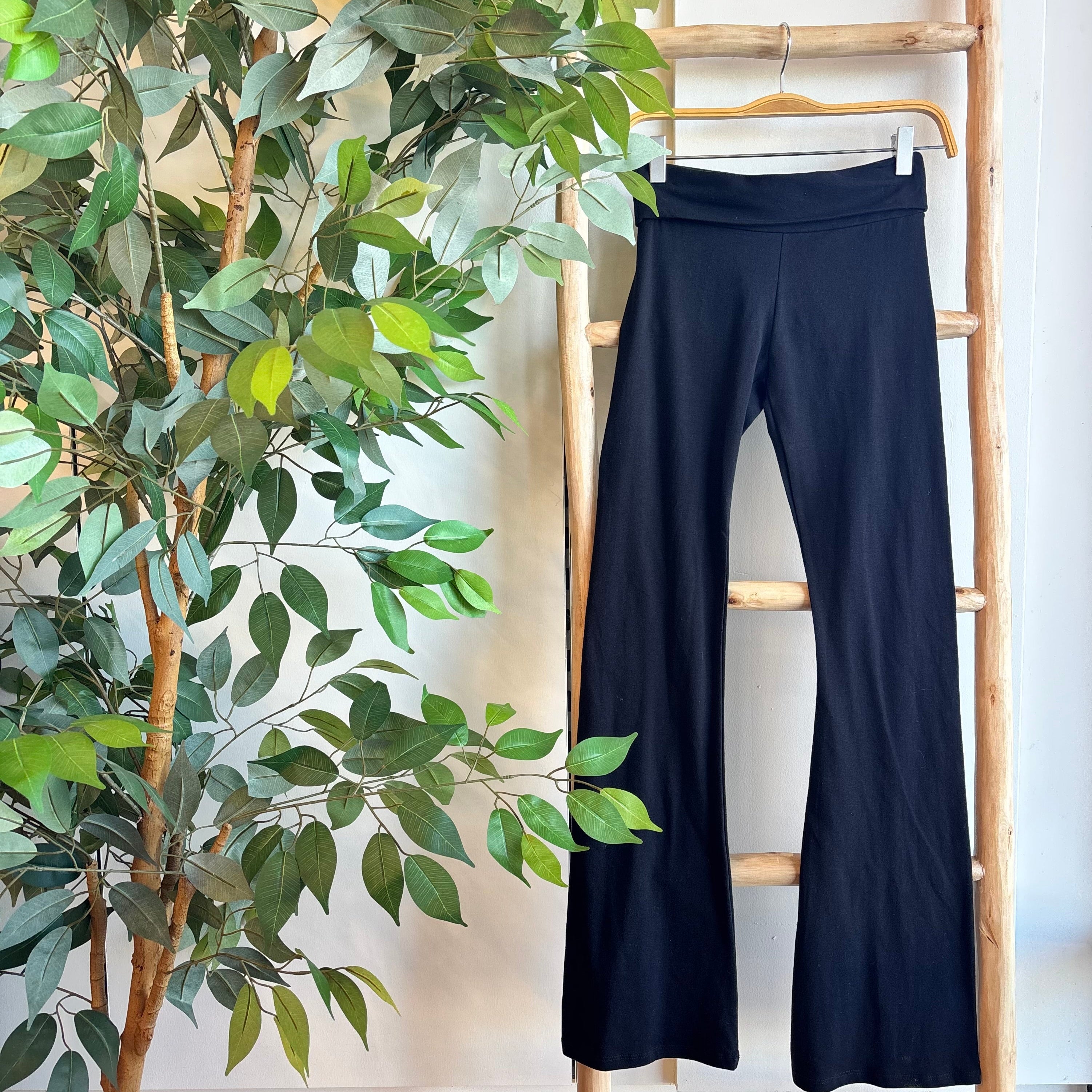 Bailey Flare Leggings (Black)