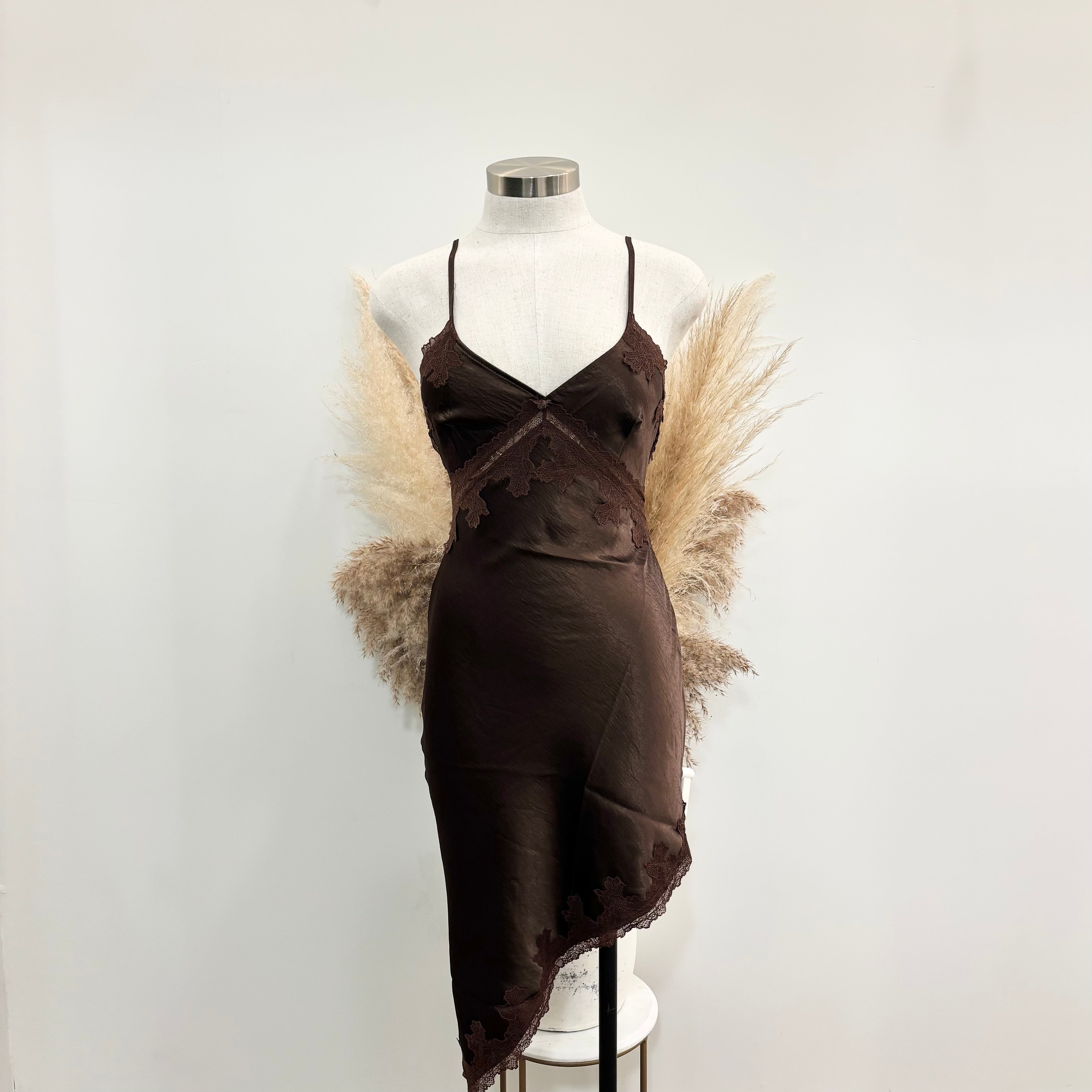 Carrie Slip (Brown)
