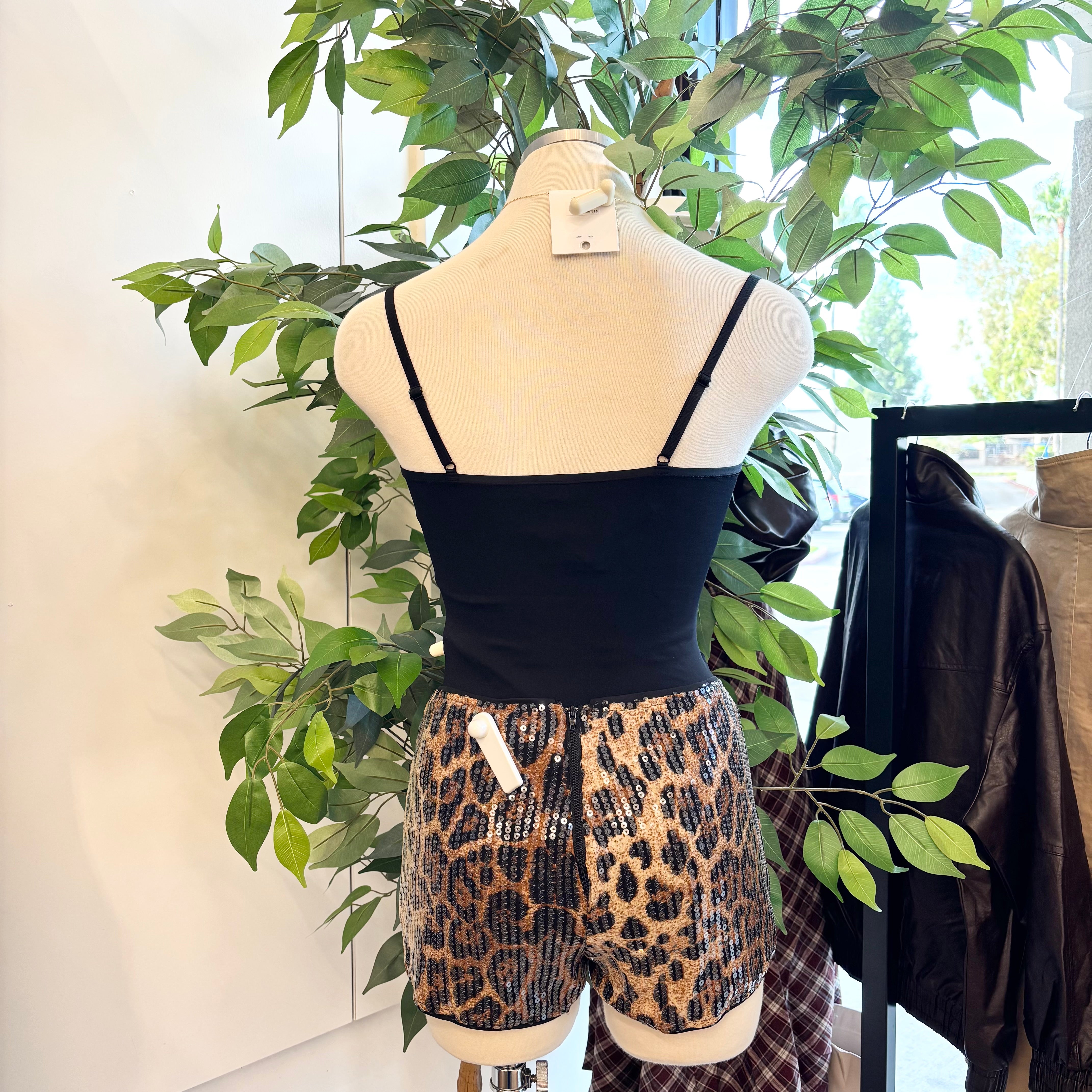 Jazmine Shorts (Leopard)
