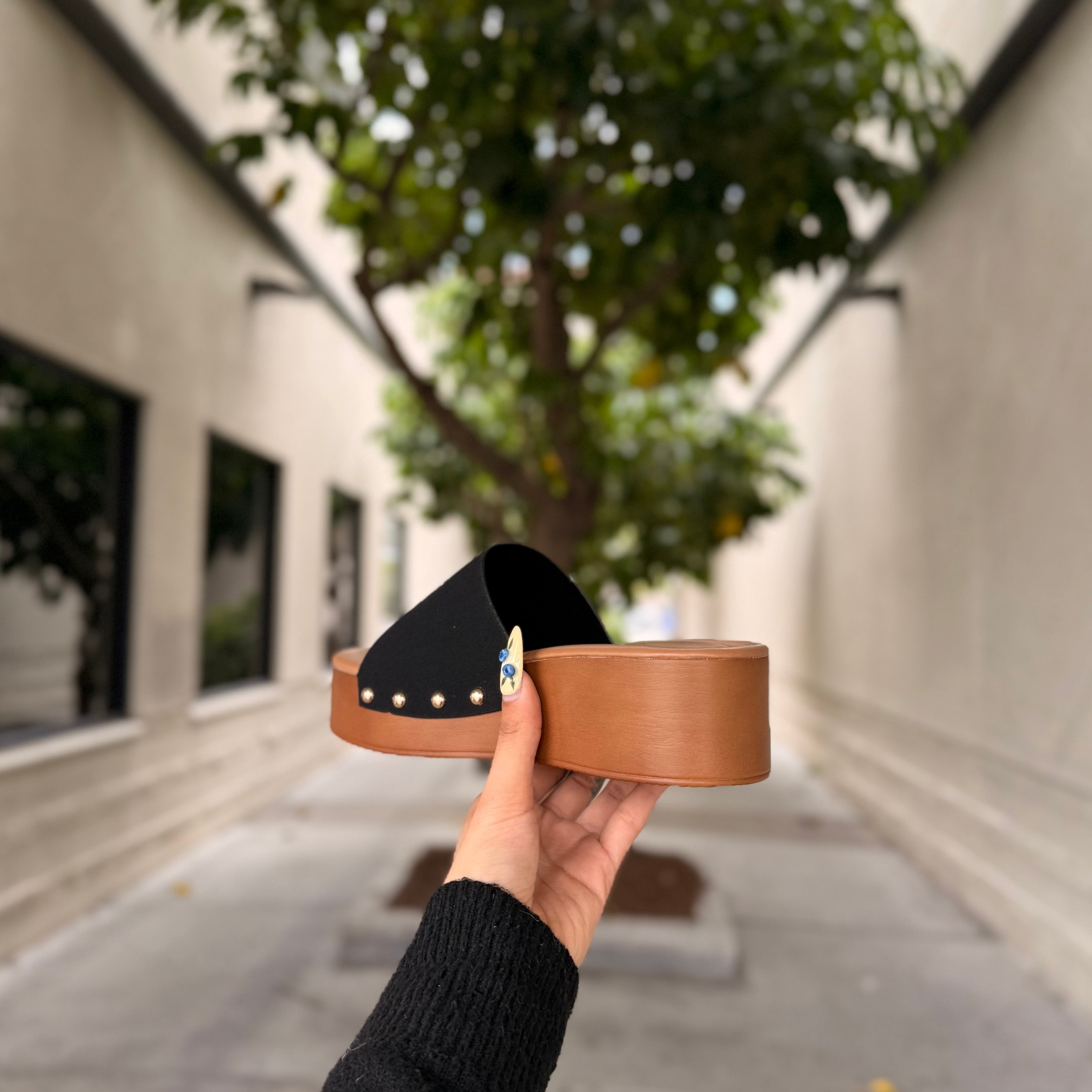 Bella Slip On Chunky Sandals (Black)