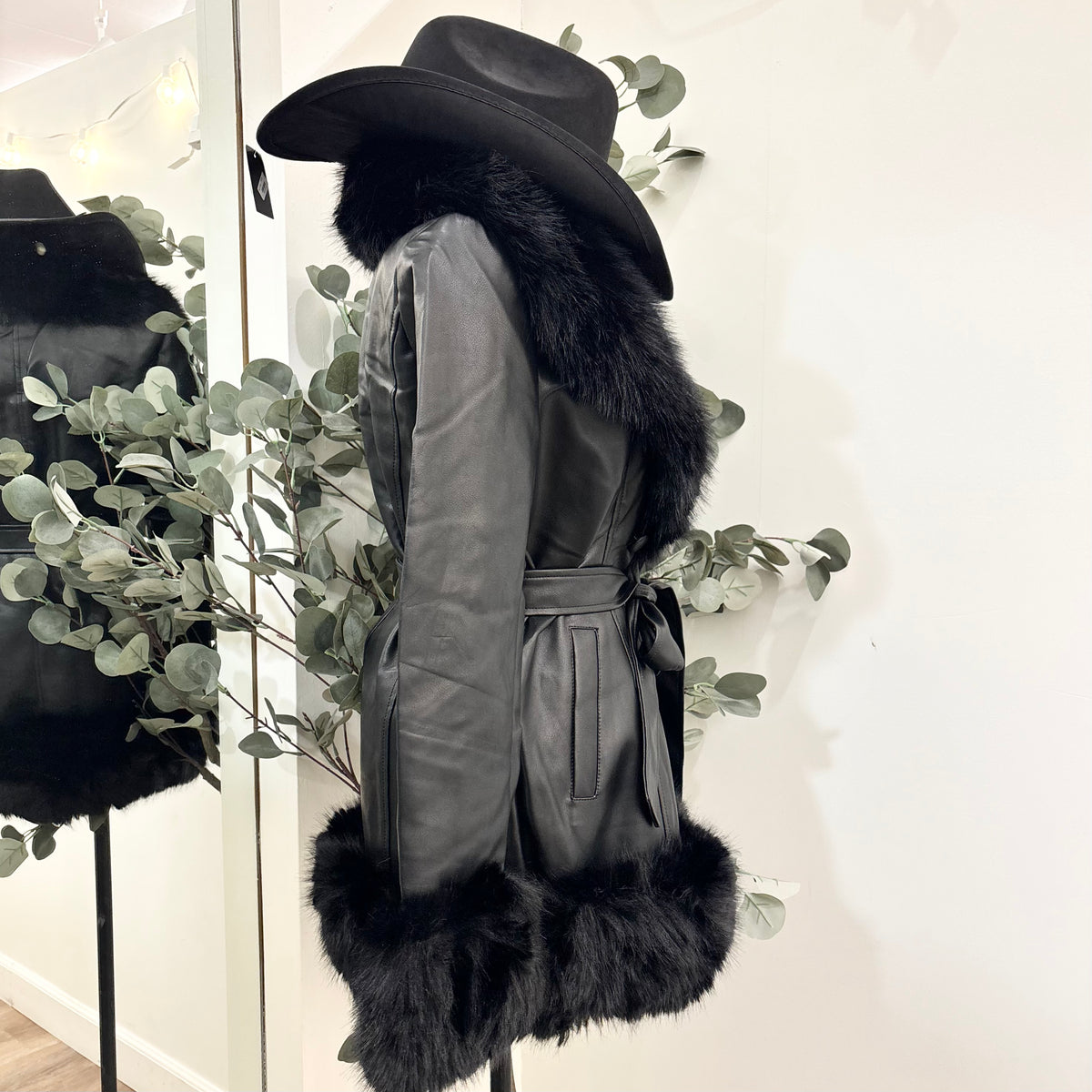 Lily Coat (Black)