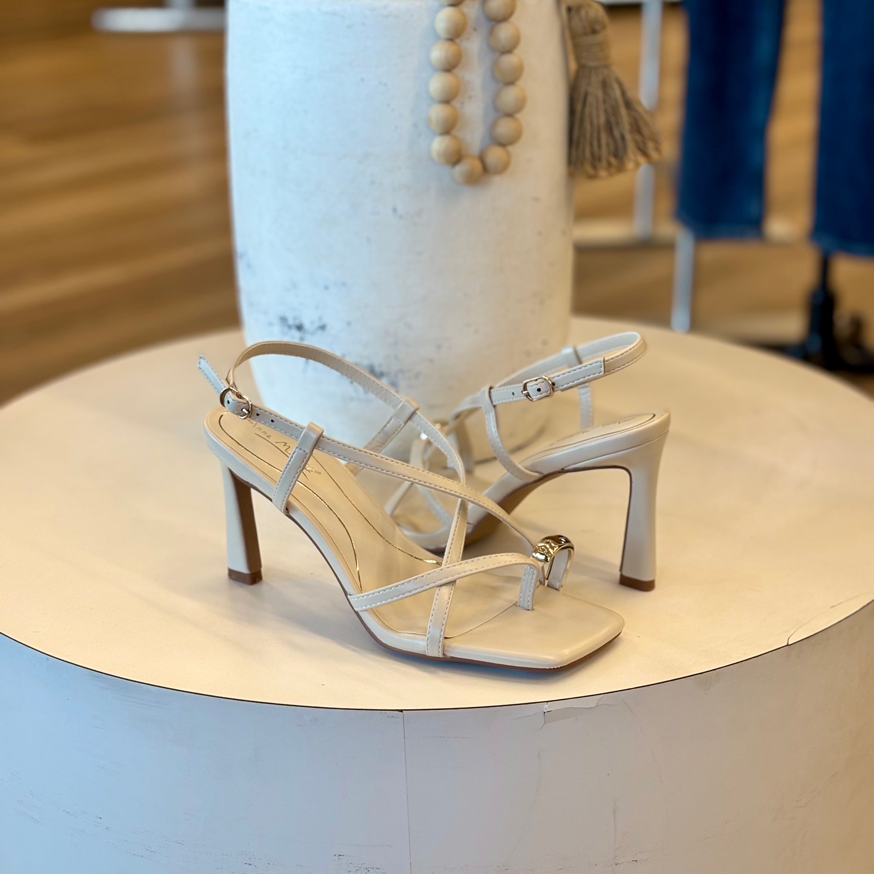 Destiney heels (Ivory)