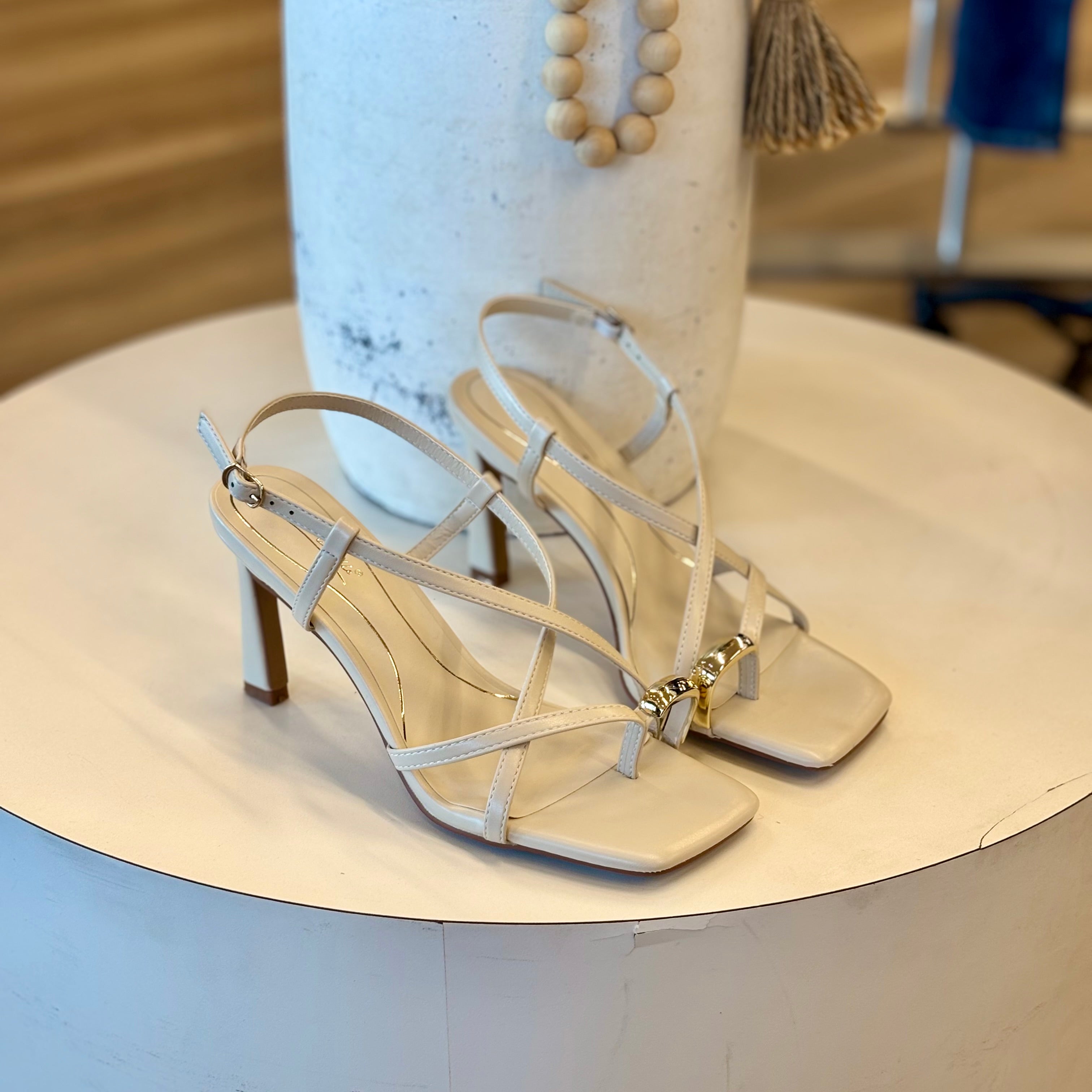 Destiney heels (Ivory)