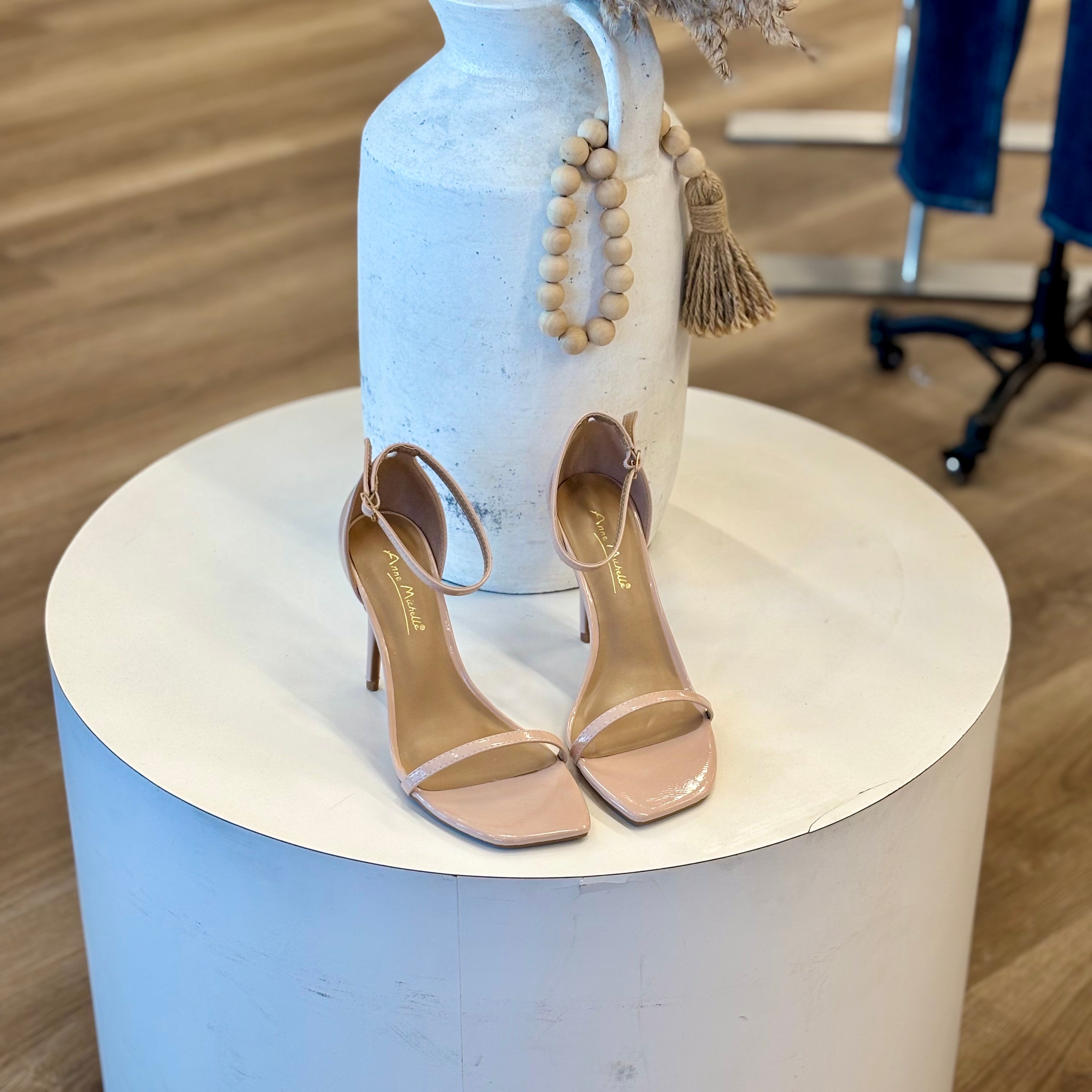 Cynthia Heels (Nude)