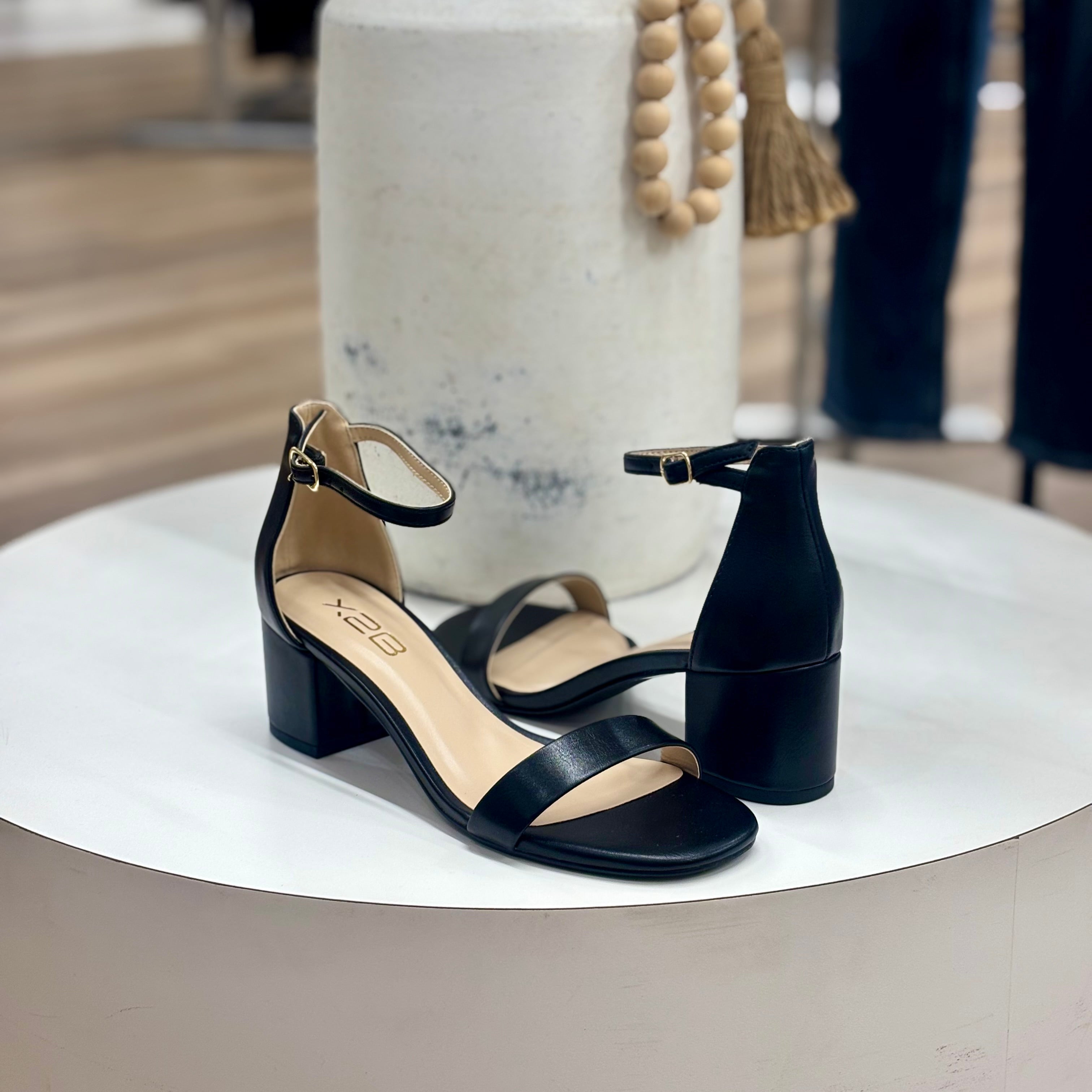 Reyna Heels (Black)