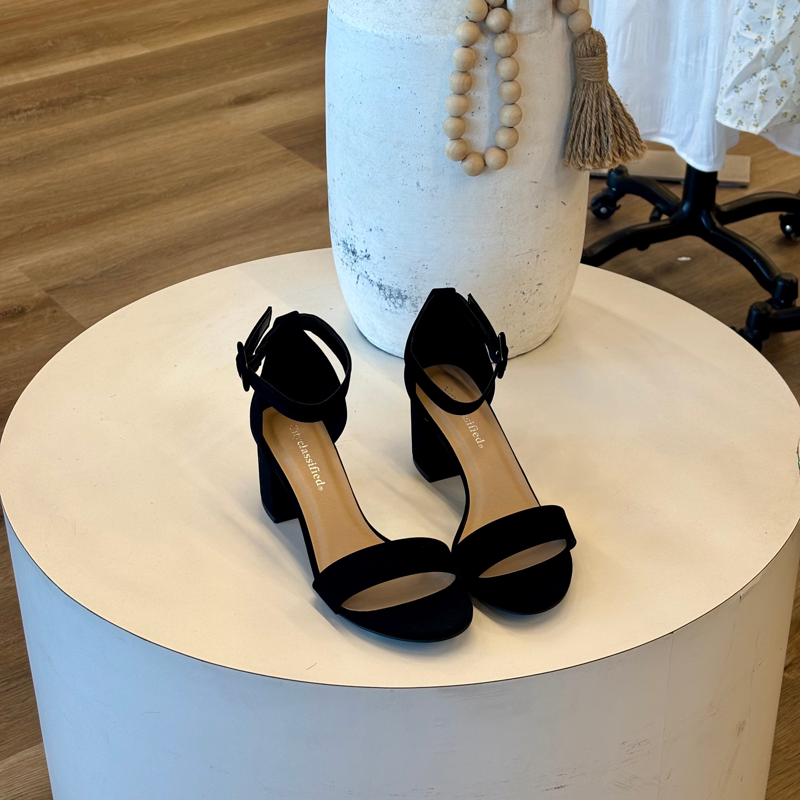 Bella Heels (Black/Nub)