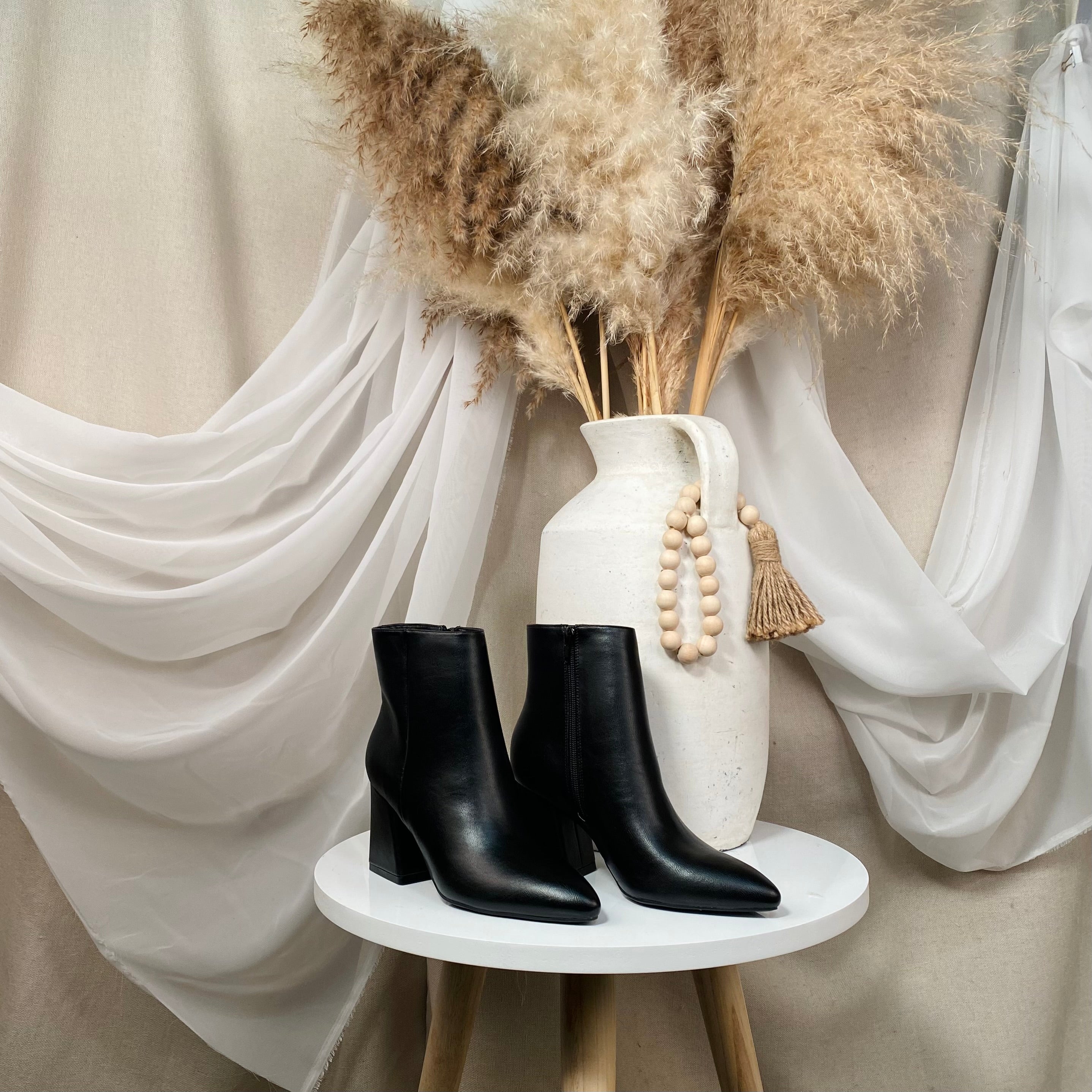 Cassie Booties (Black)