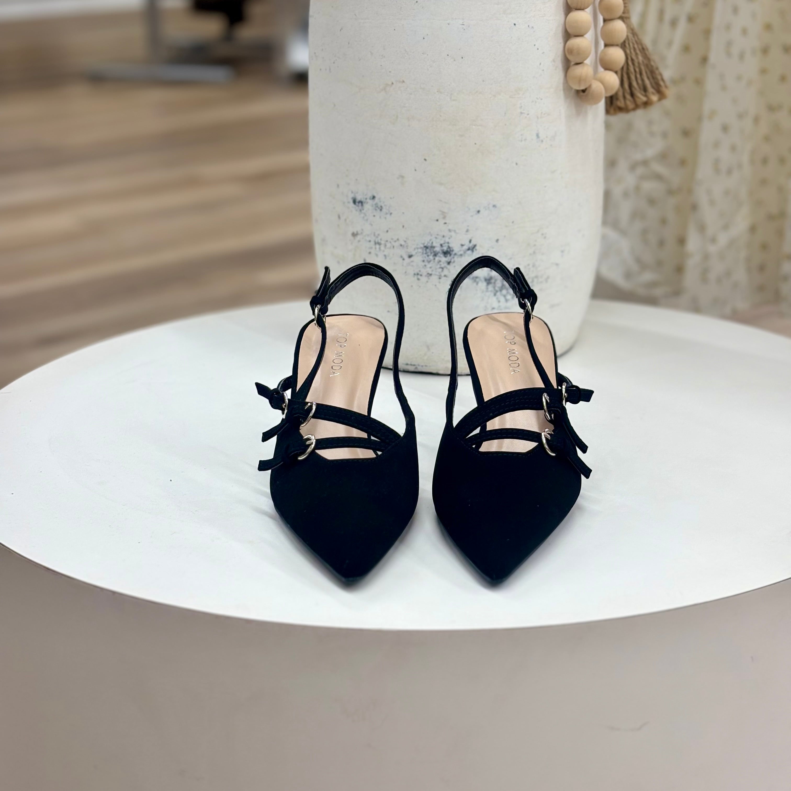 Taylor Heels (Black/ Nub)