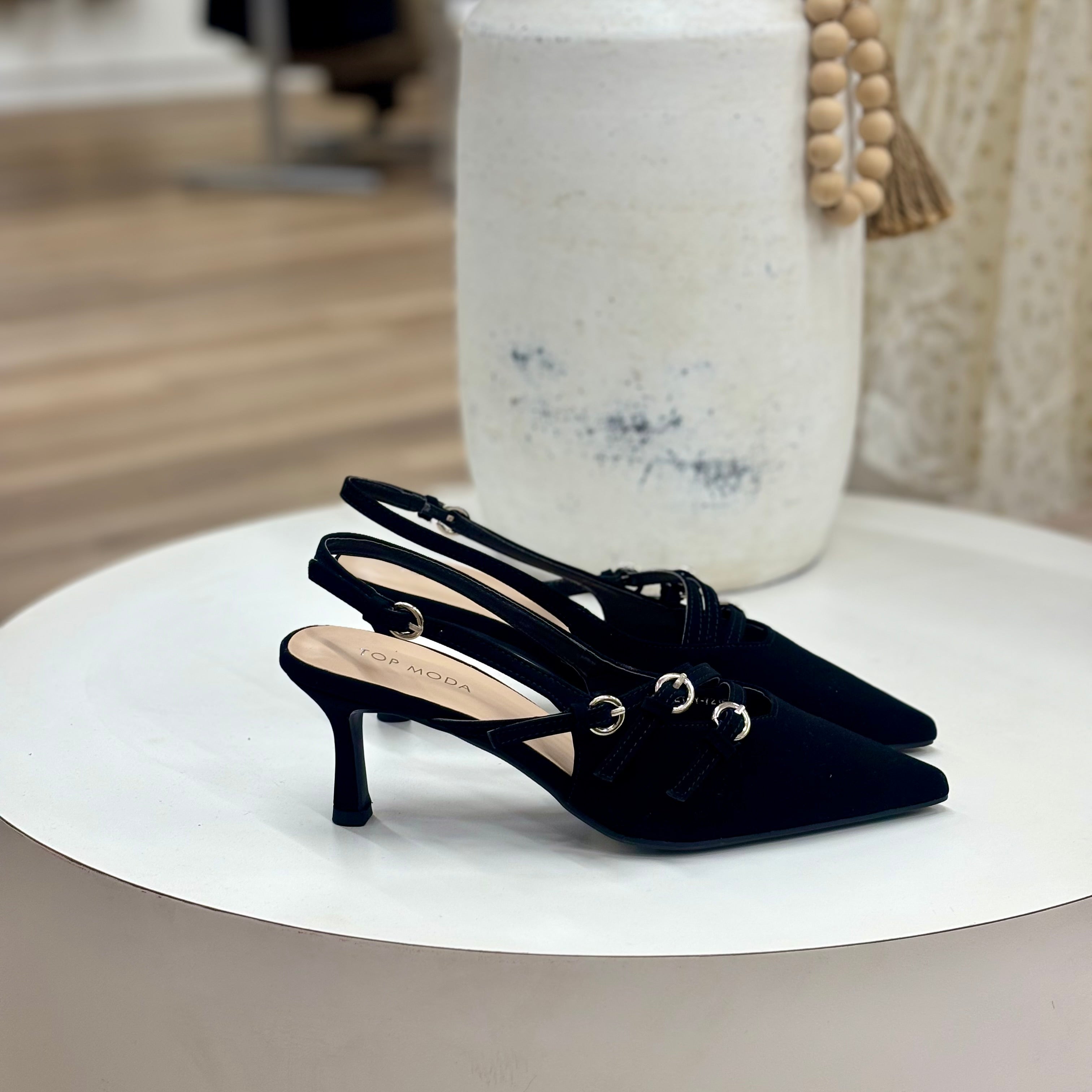 Taylor Heels (Black/ Nub)