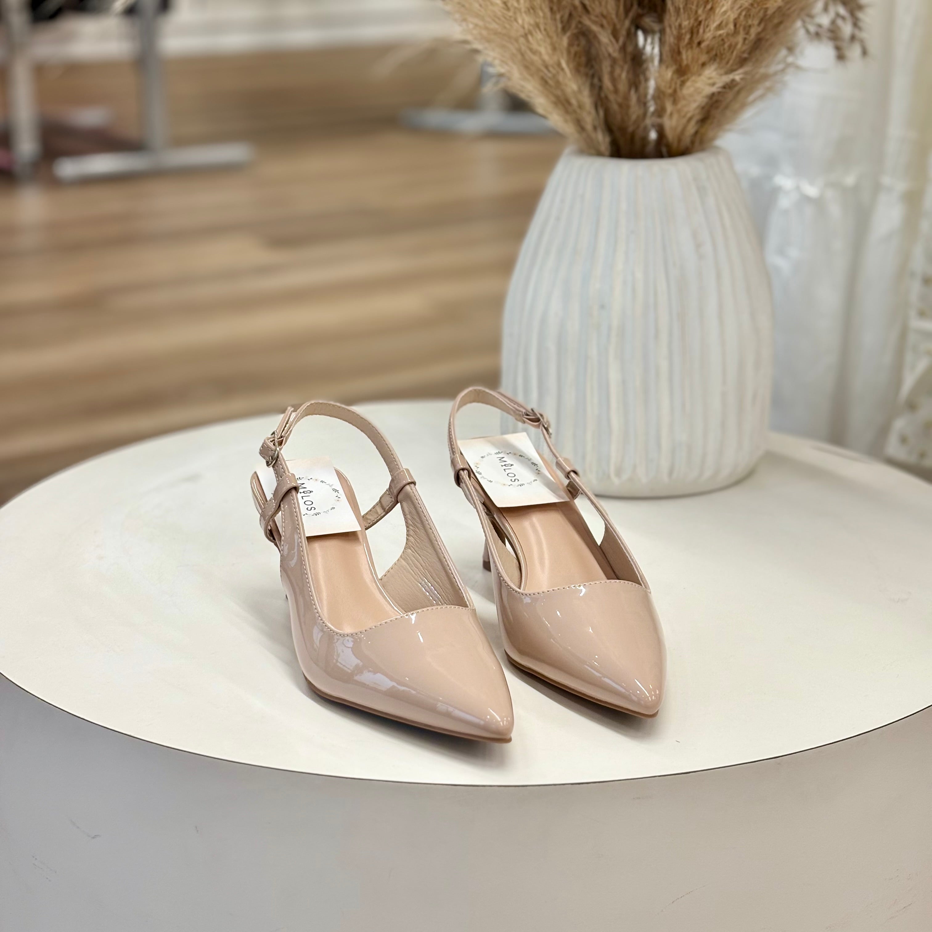 Sam Heels (nude)