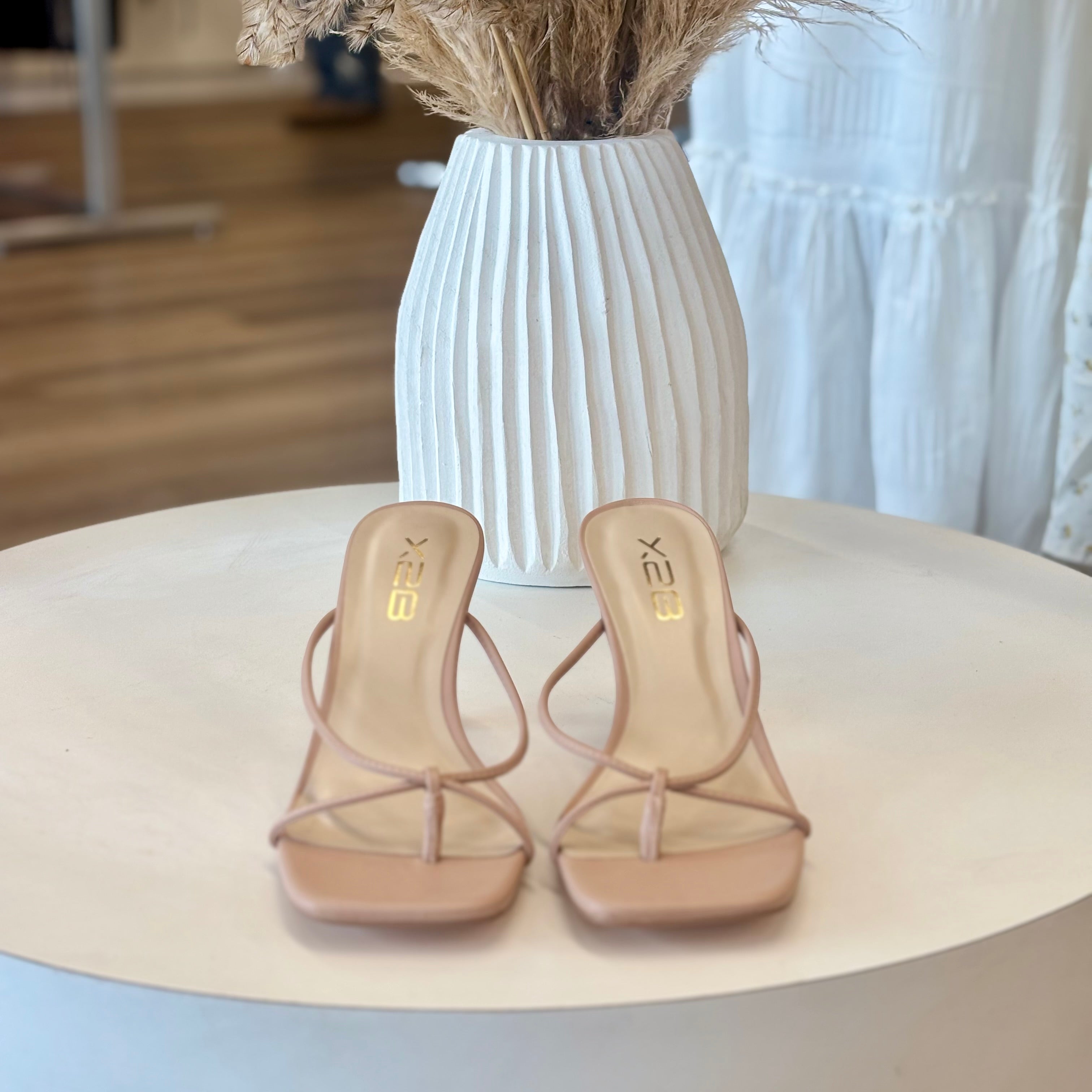 Liam Heels (Nude)