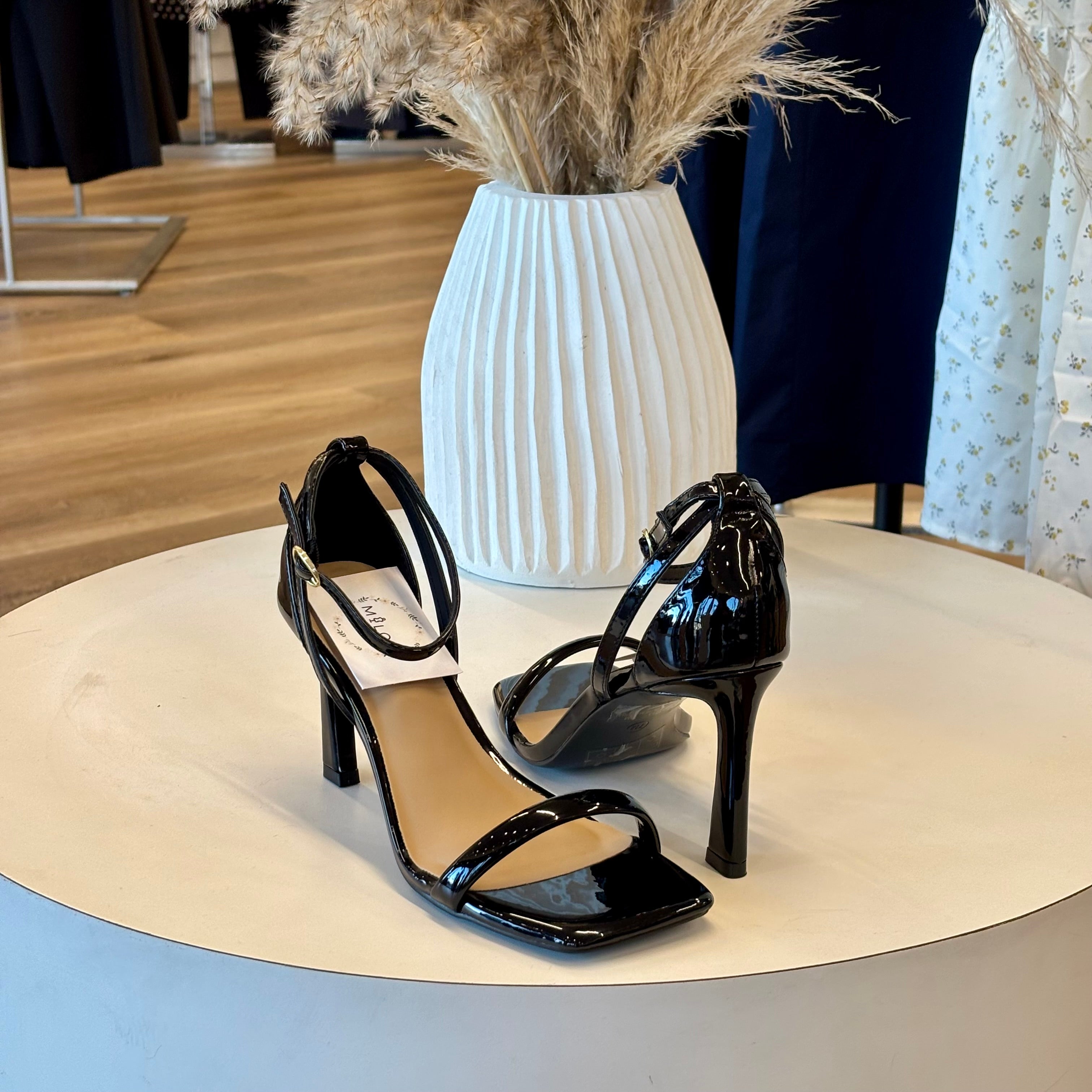 Janet Heels (Black)