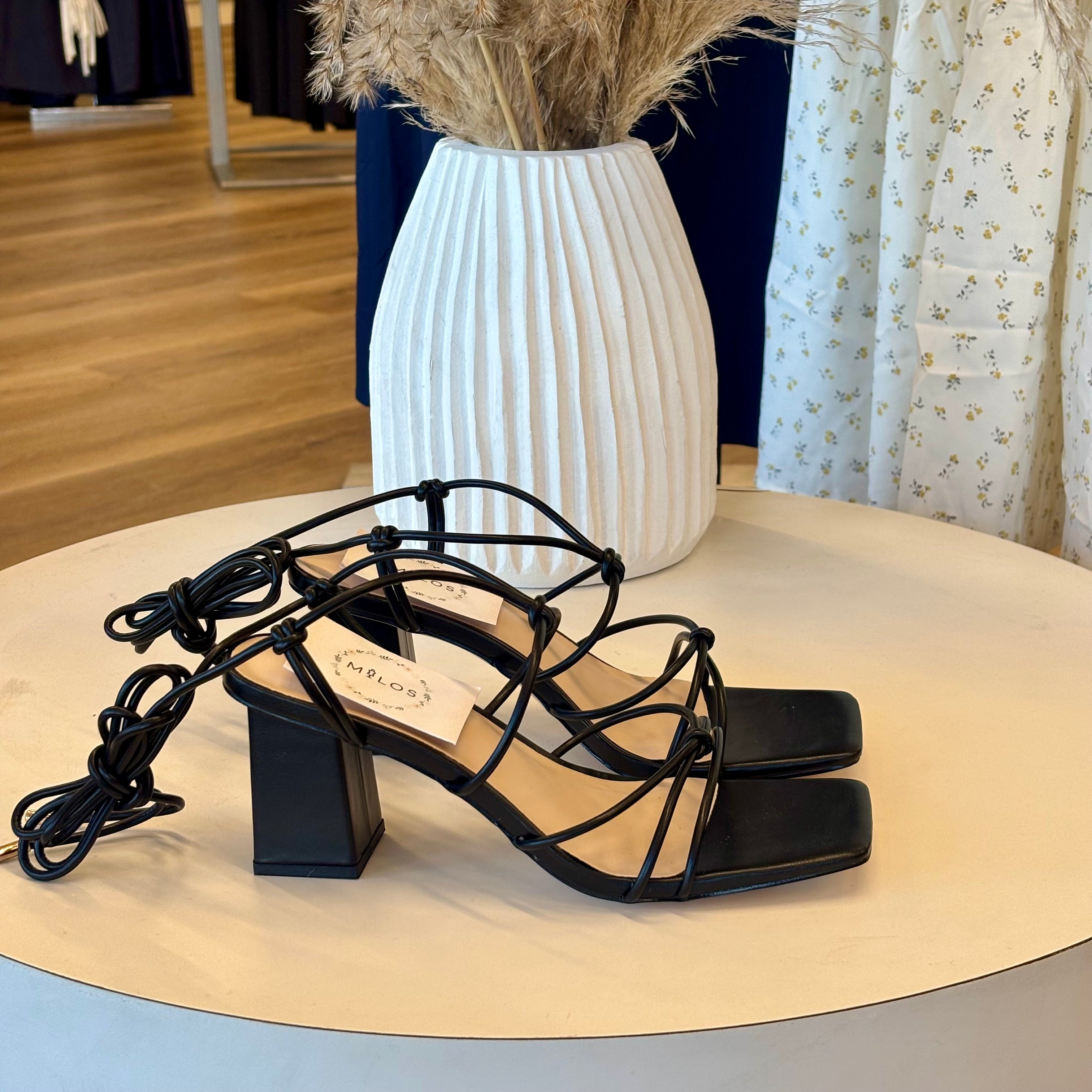 Jennifer Heels (Black)