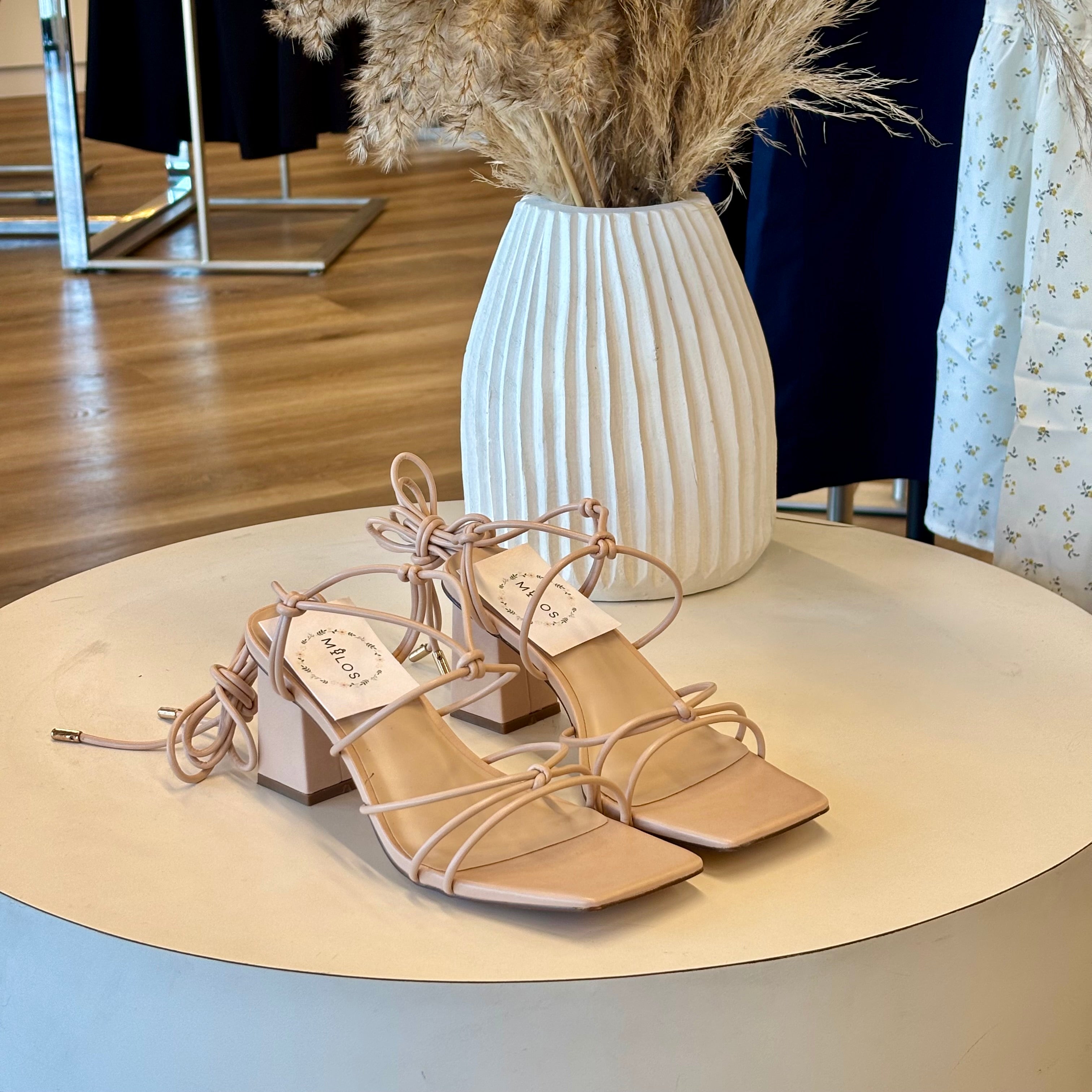 Jennifer Heels (Nude)