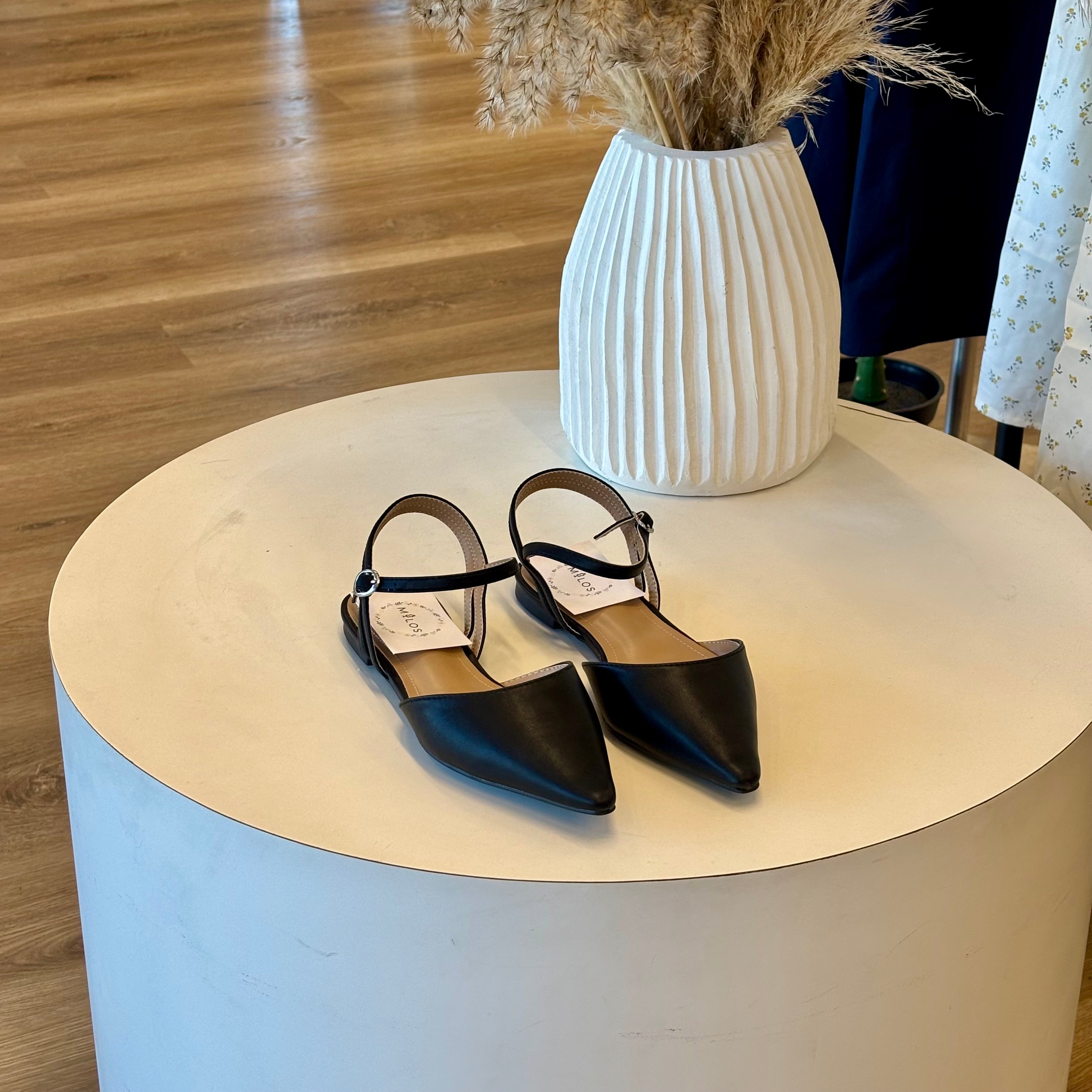 Jannette Flats (Black)