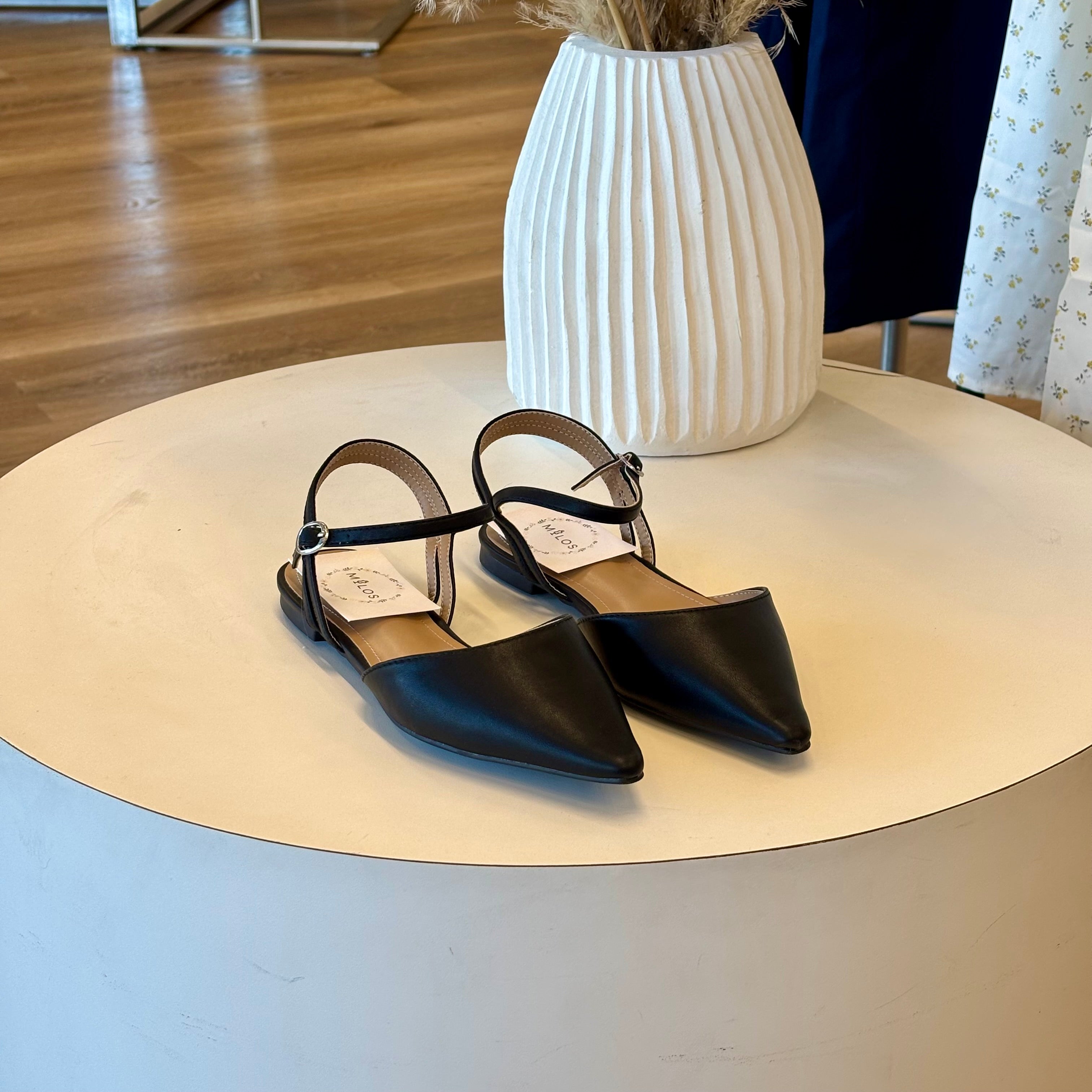 Jannette Flats (Black)
