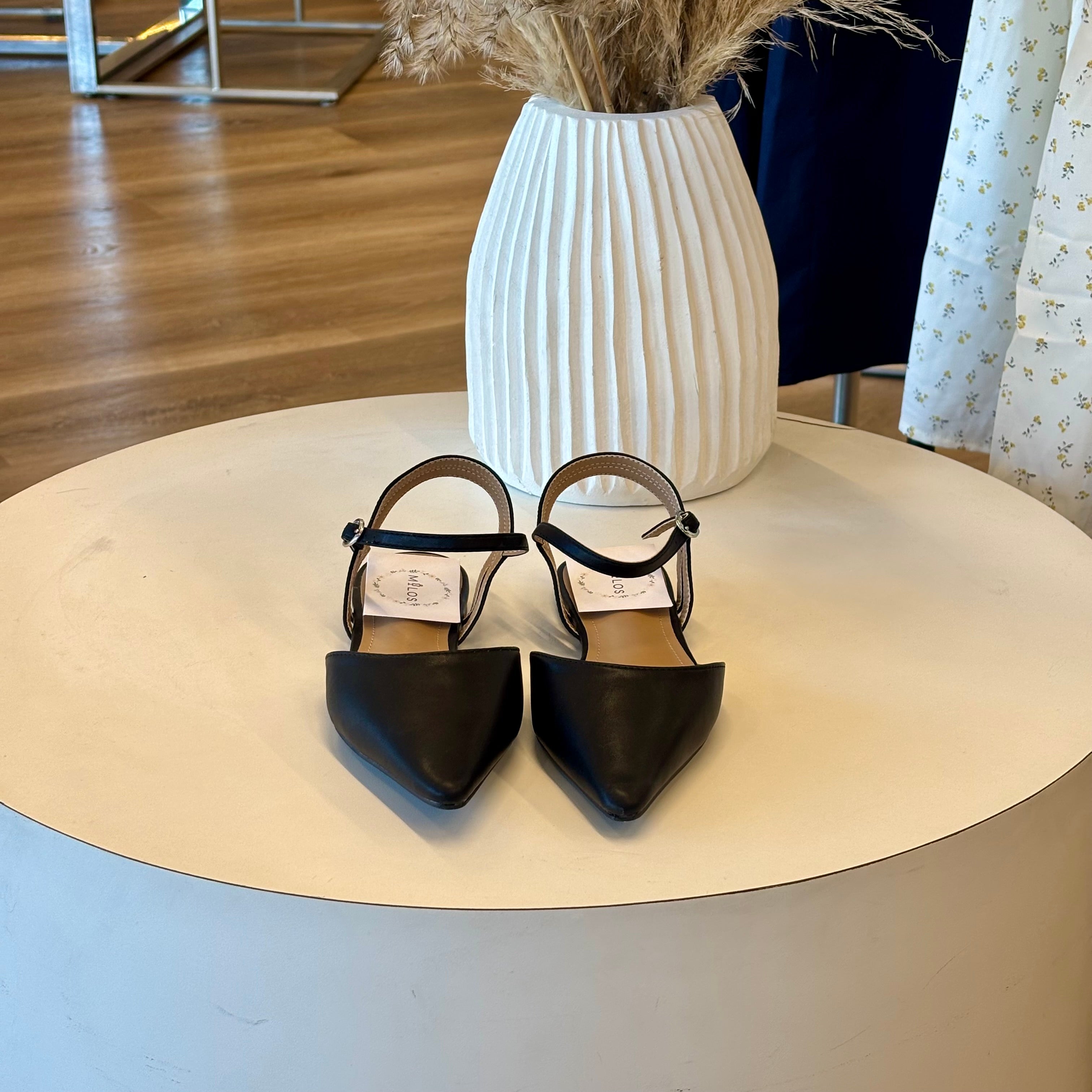 Jannette Flats (Black)