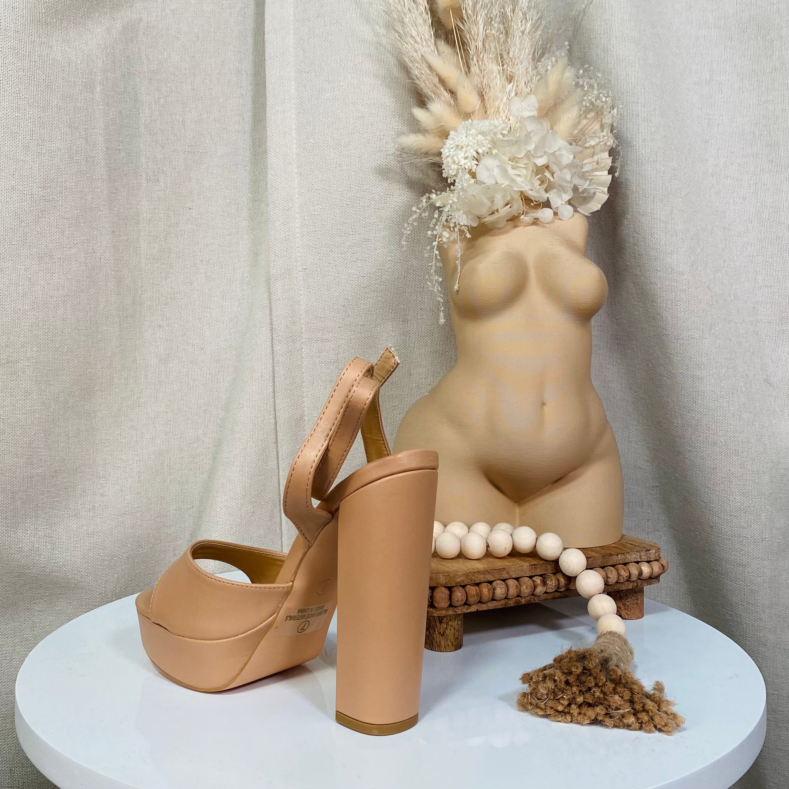 Annalise Platform Heels (Camel)