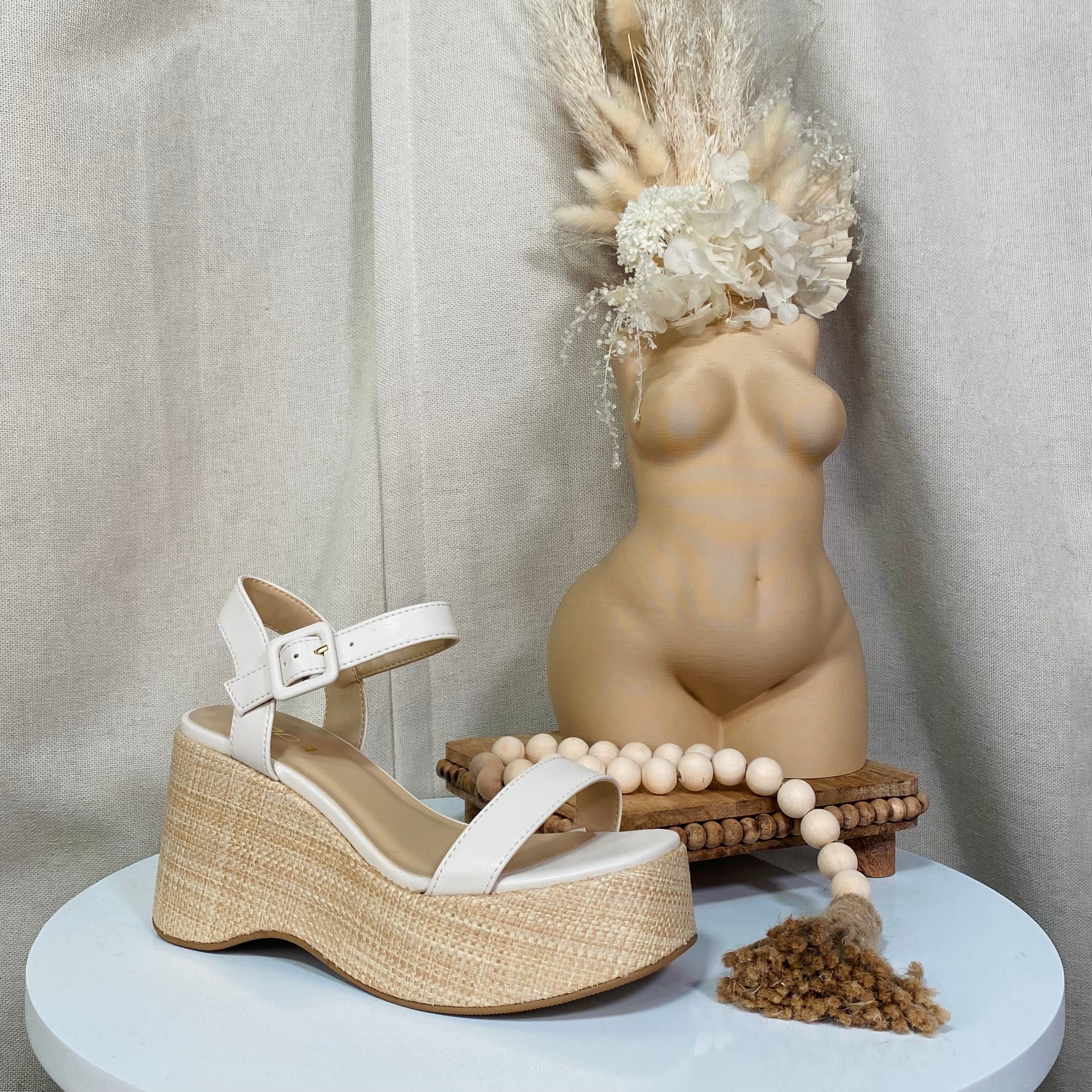 Lorelei Wedges (Bone)