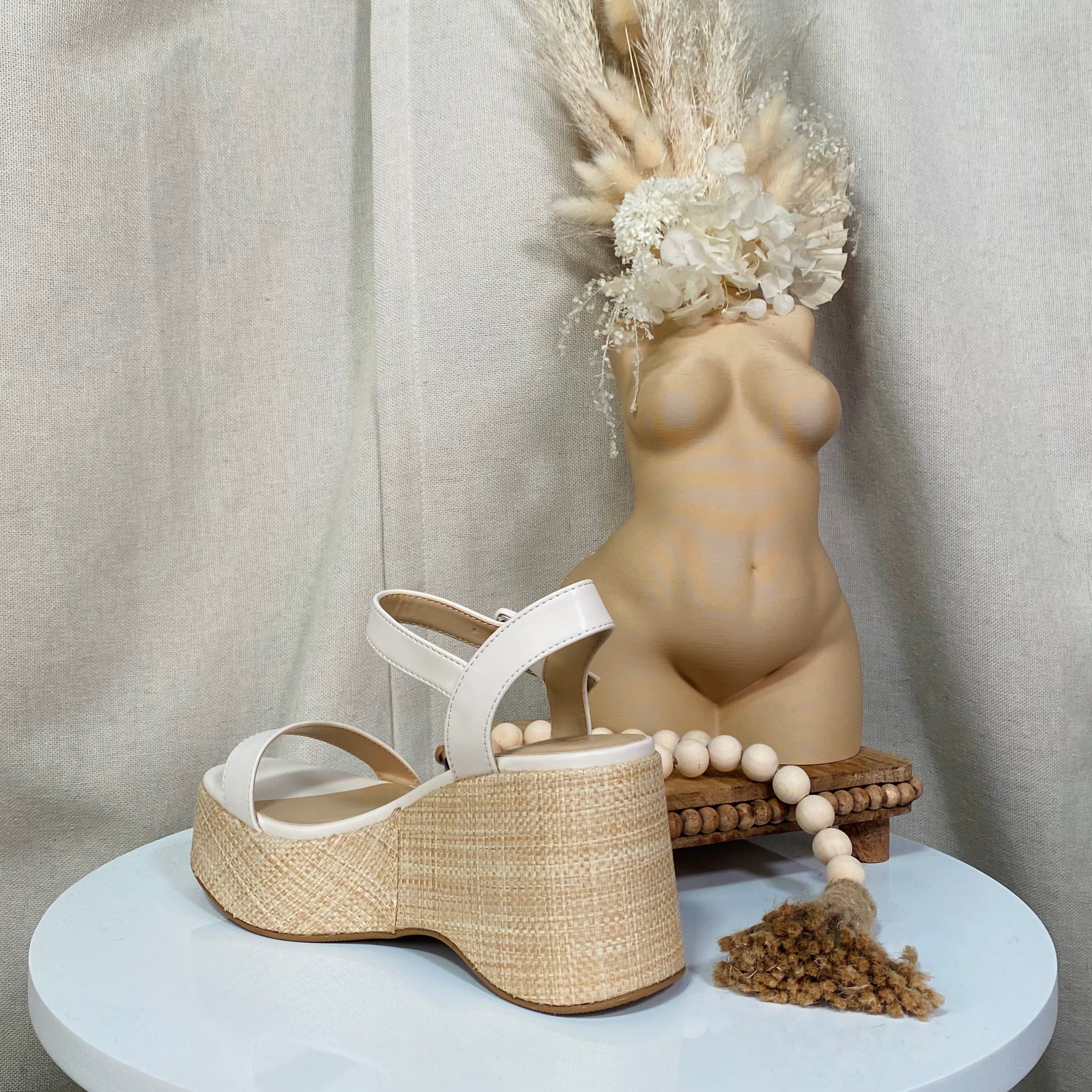 Lorelei Wedges (Bone)