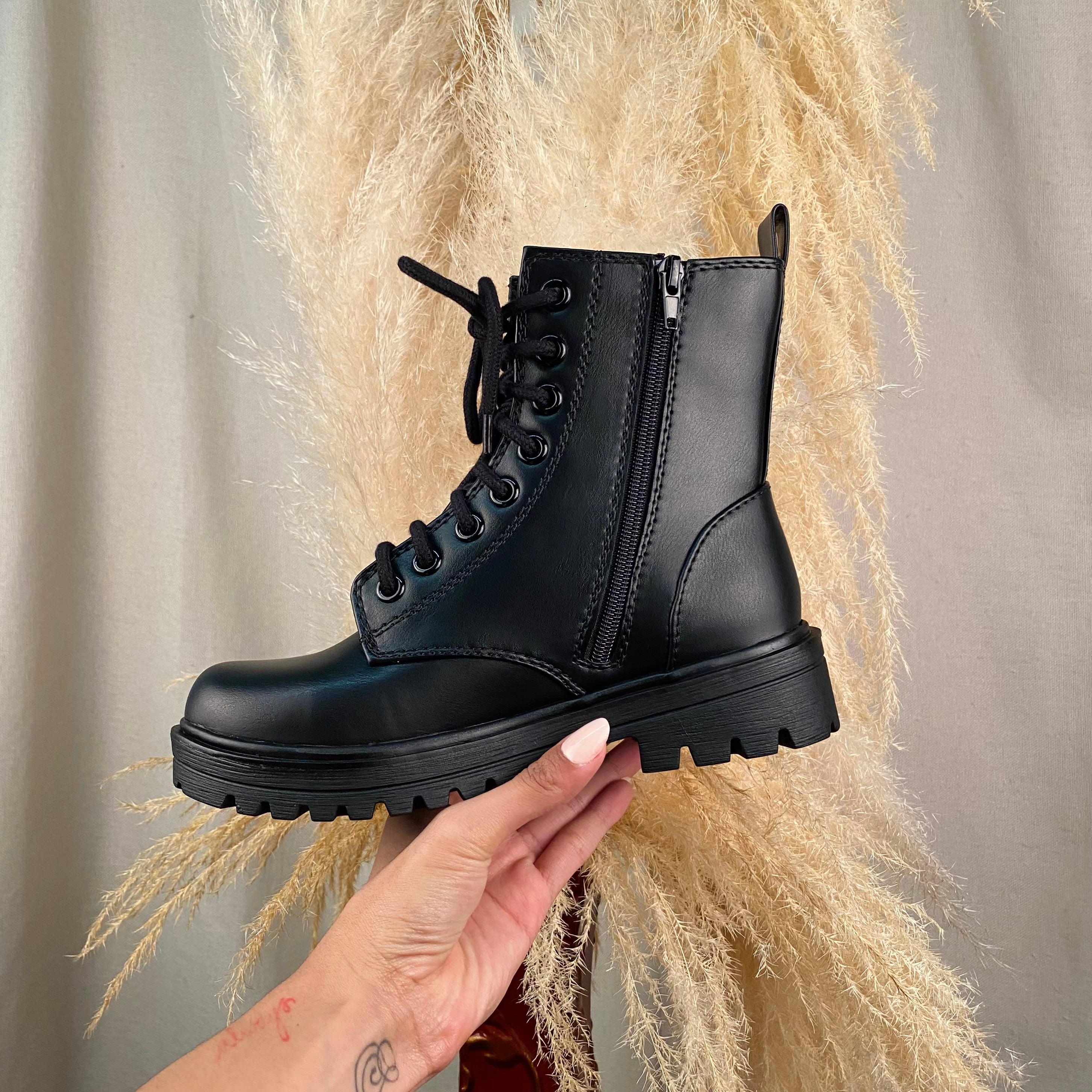 Marcus Combat Boots (Black)