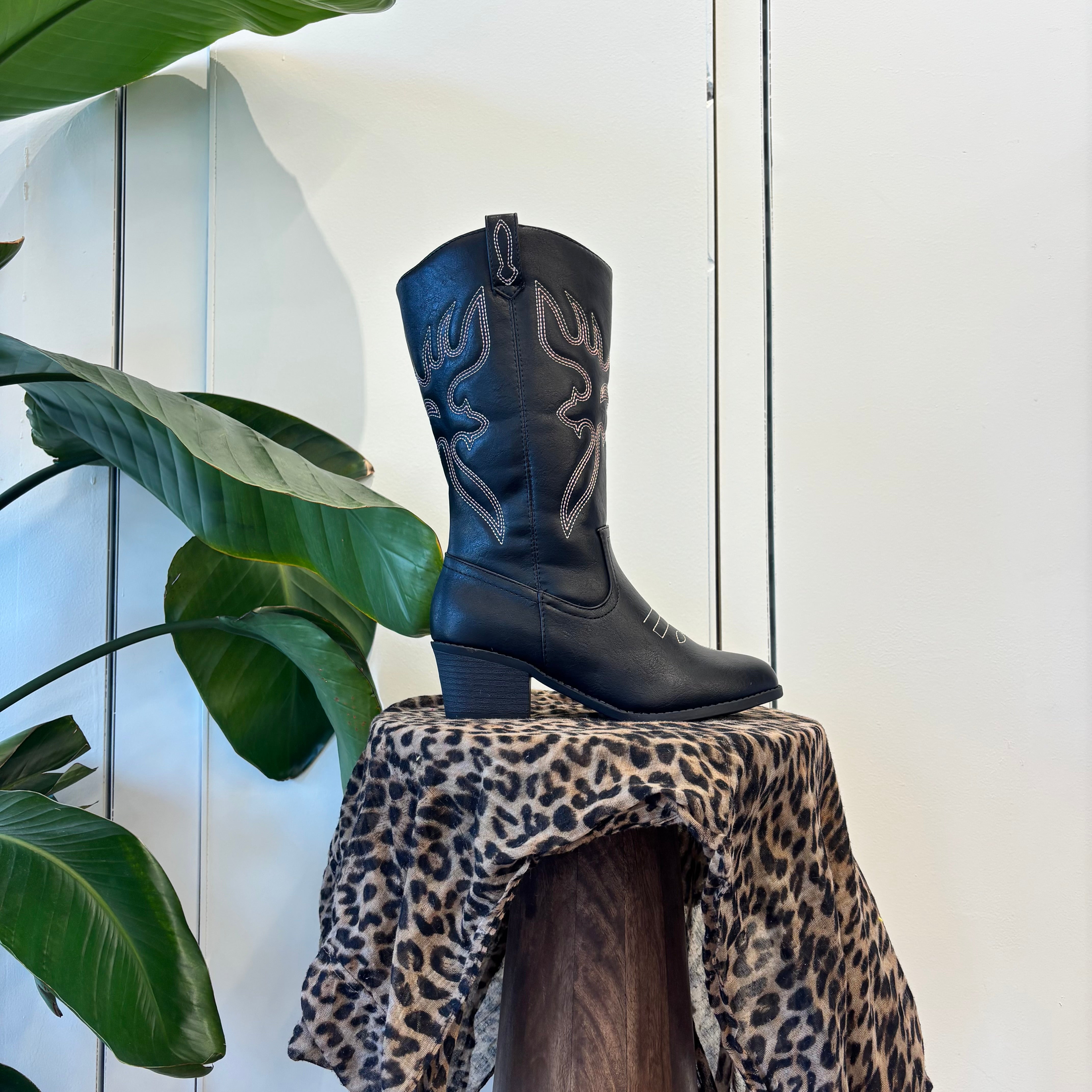 Breanna Western Boots (Black)