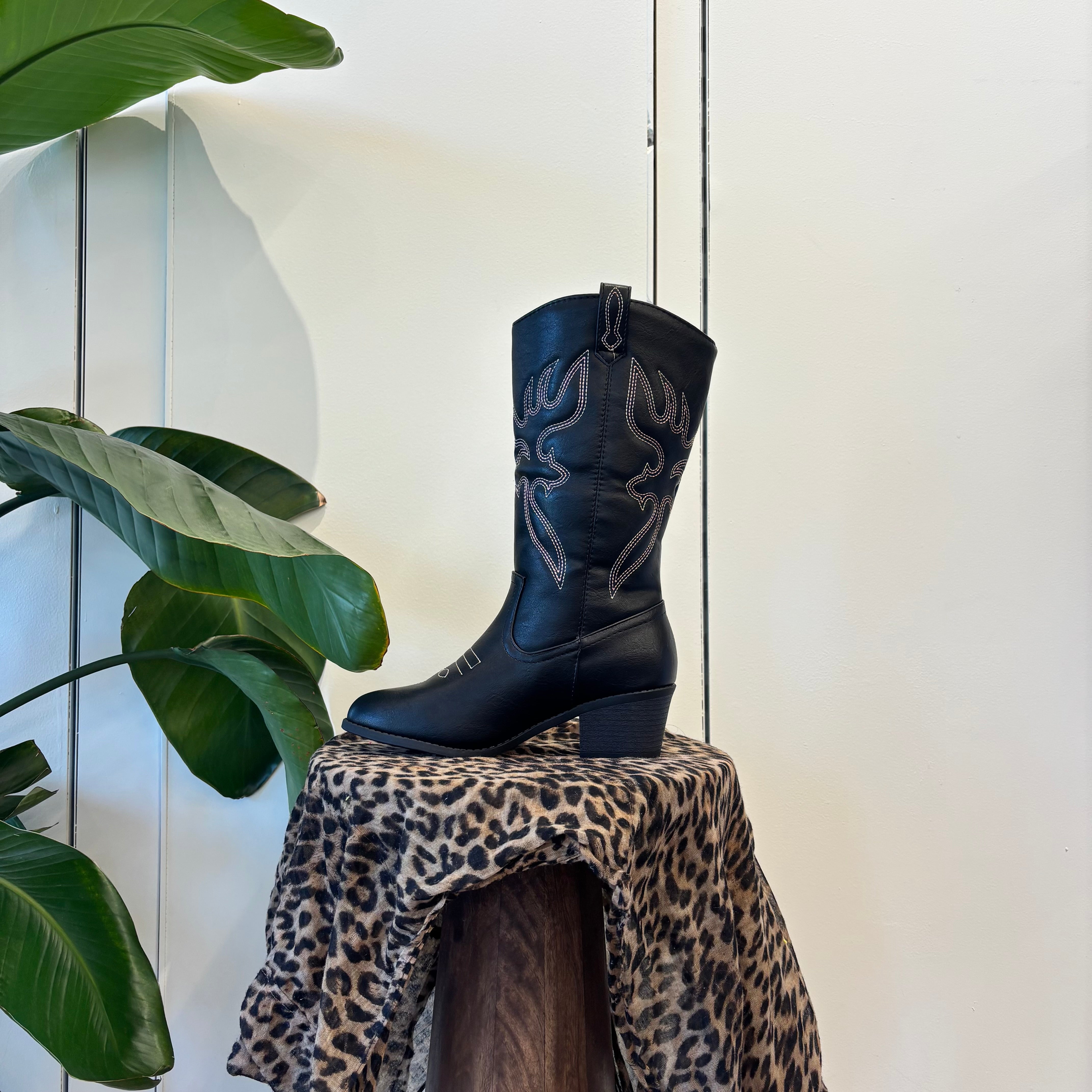 Breanna Western Boots (Black)