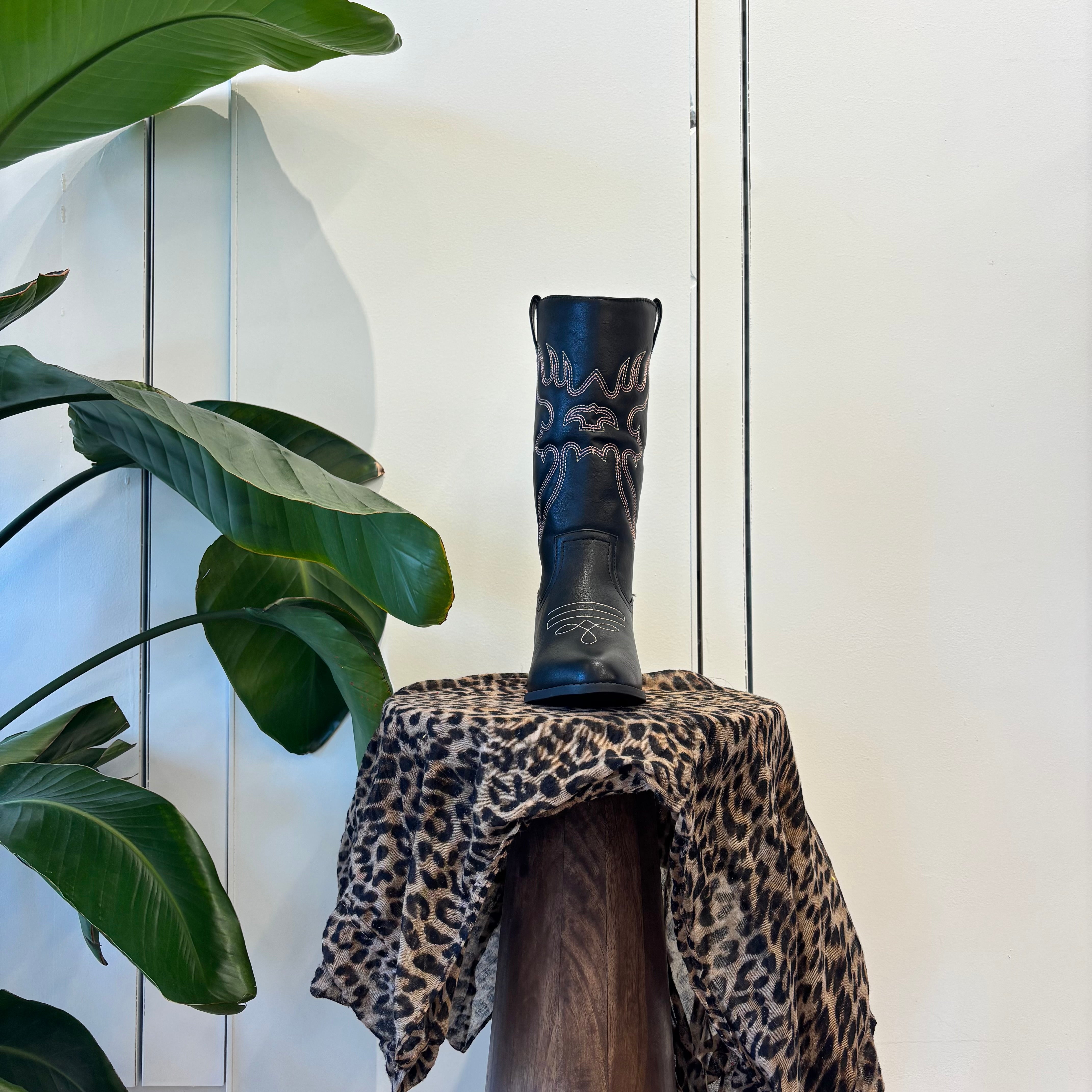 Breanna Western Boots (Black)
