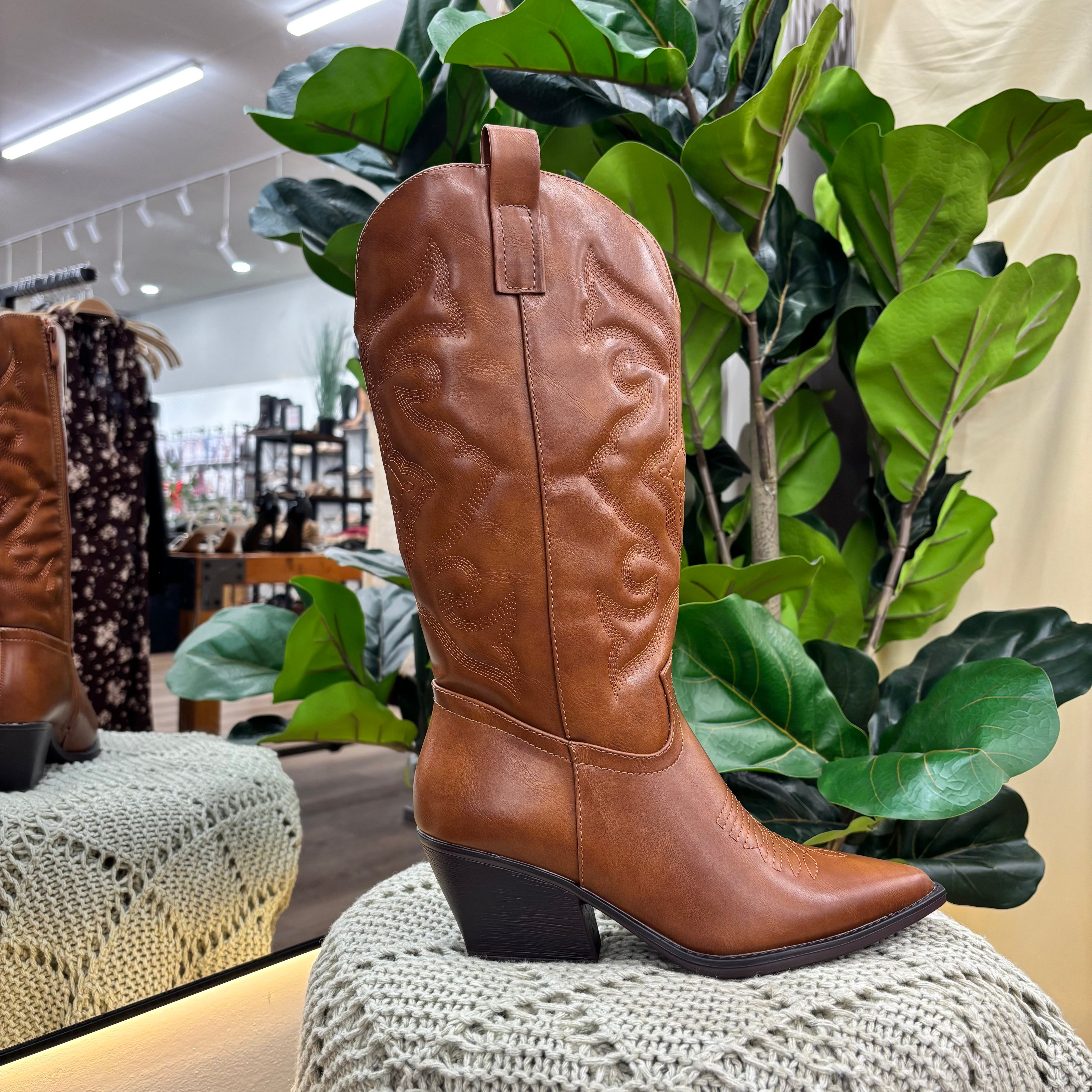 Talita Boots (Tan PU)