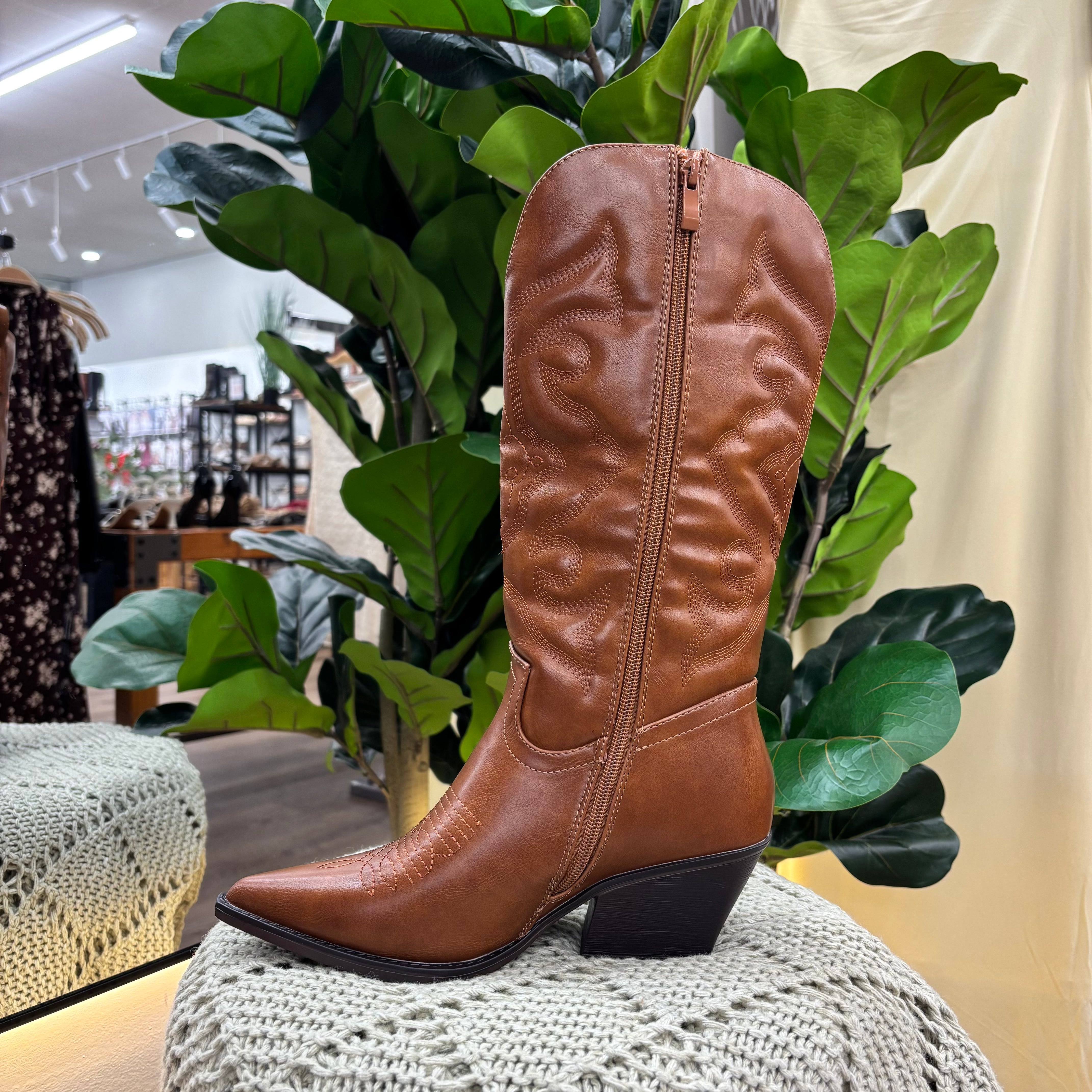 Talita Boots (Tan PU)