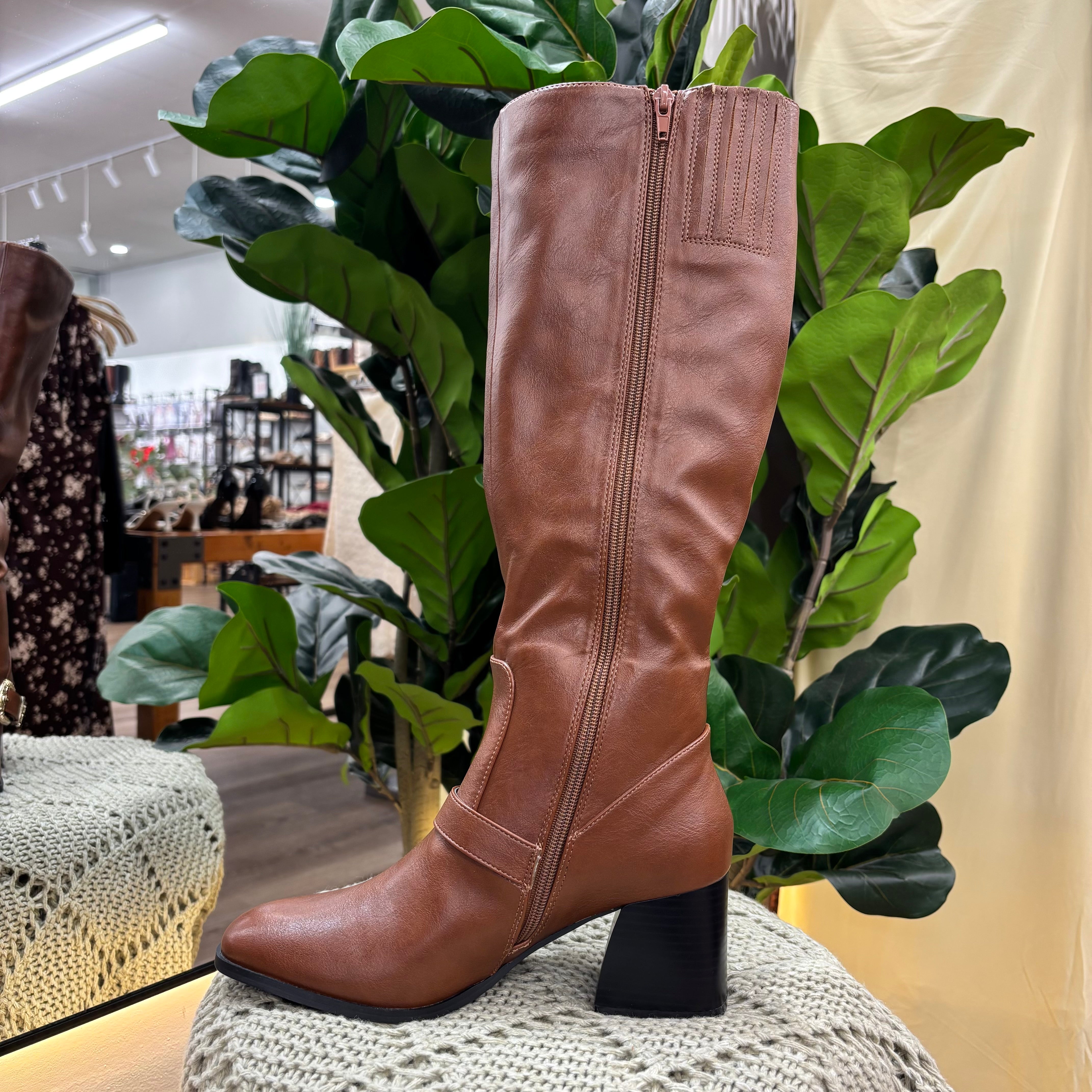 Kendall Boots (Brown)
