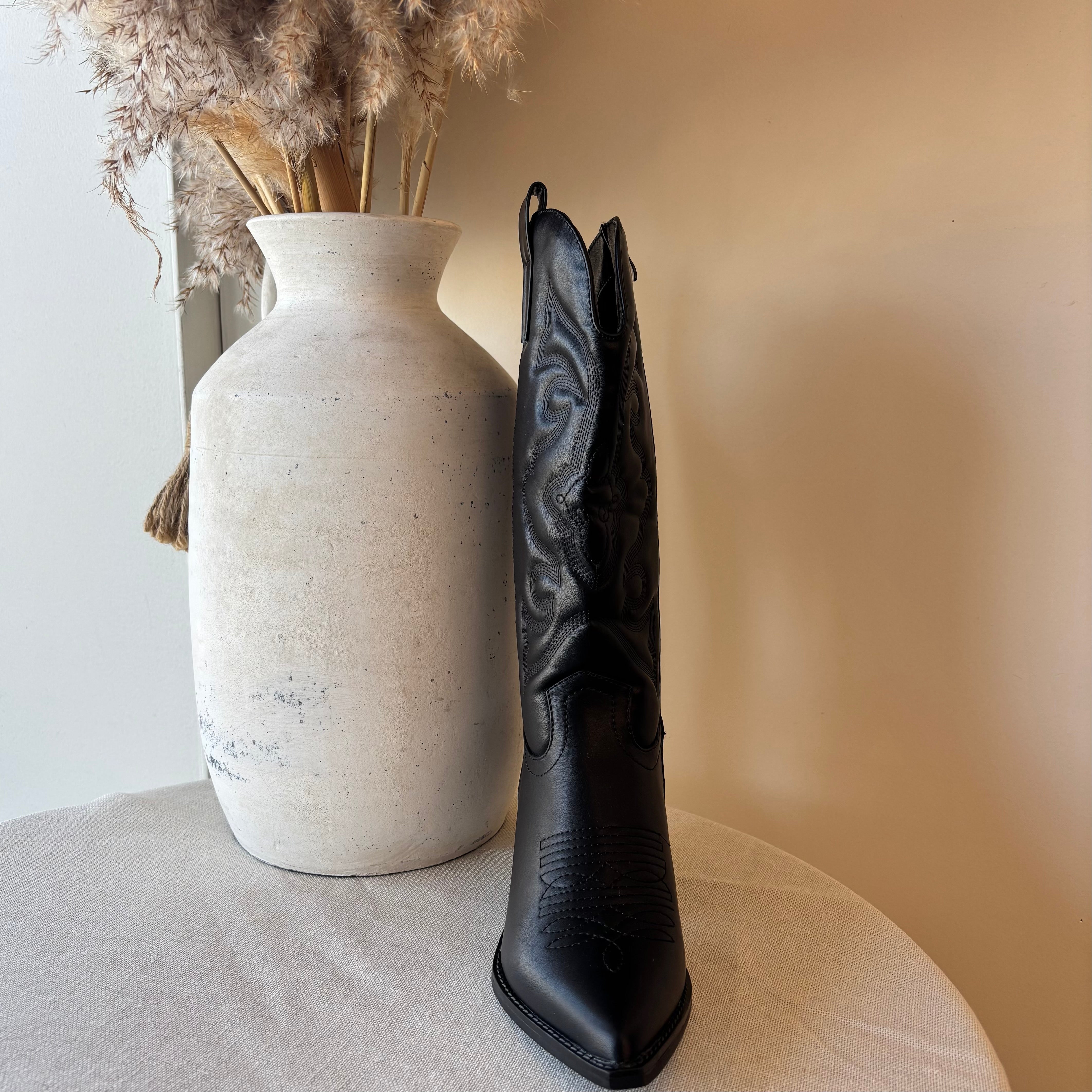 Lisa Boots (Black)